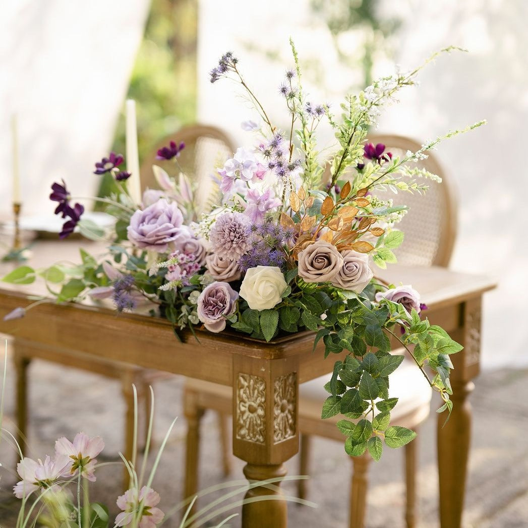 Rose morning Thistle Flower Ball: Flower Centerpiece Bouquet Table Decoration Flower Ball -R229 is a beautiful bouquet of roses and thistles. It is the perfect centerpiece for any special occasion such as a banquet, wedding or dinner. Made from fresh flowers, this bouquet will add beauty and luxury to your space. It&