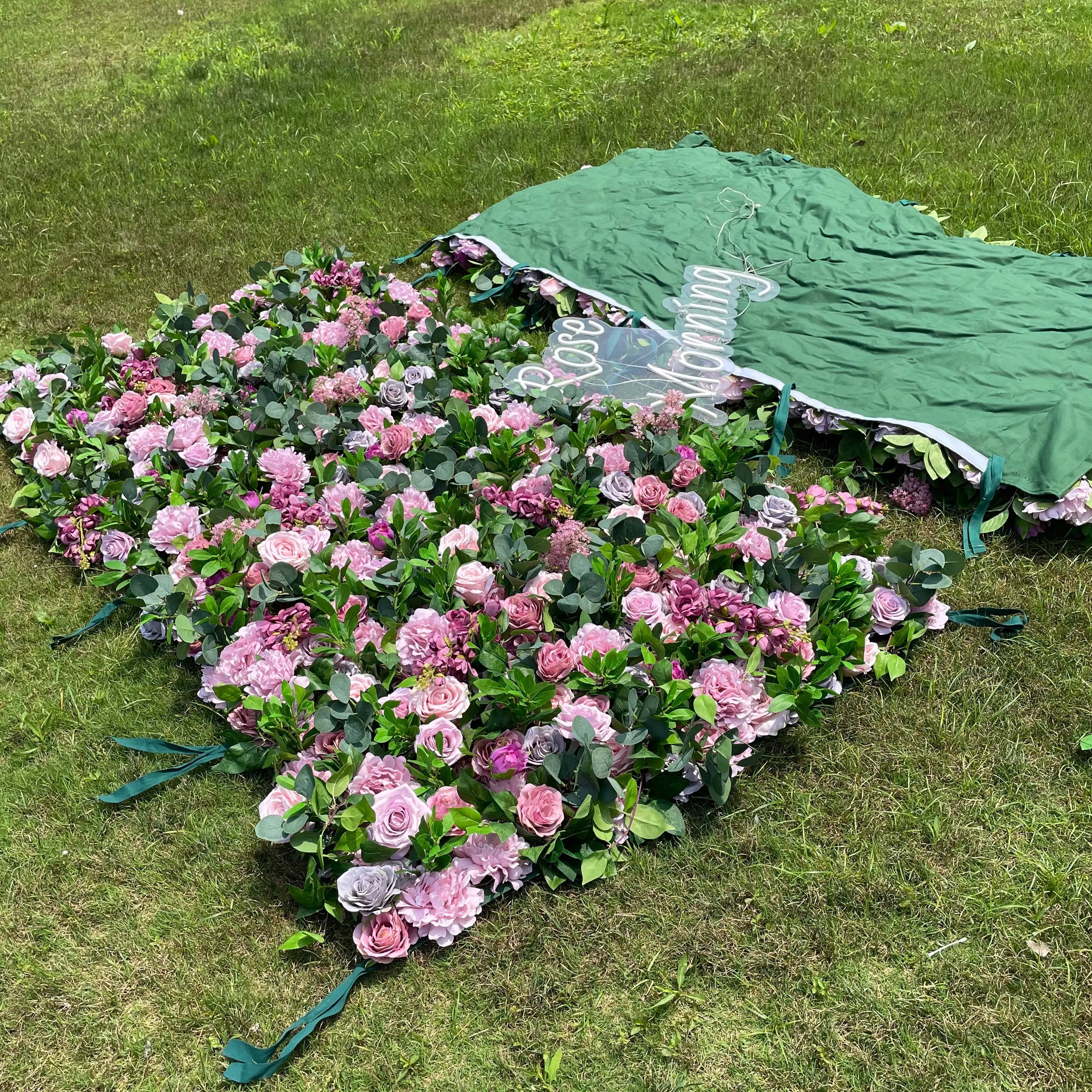 Autumn:5D Fabric Artificial rolling up curtain flower wall