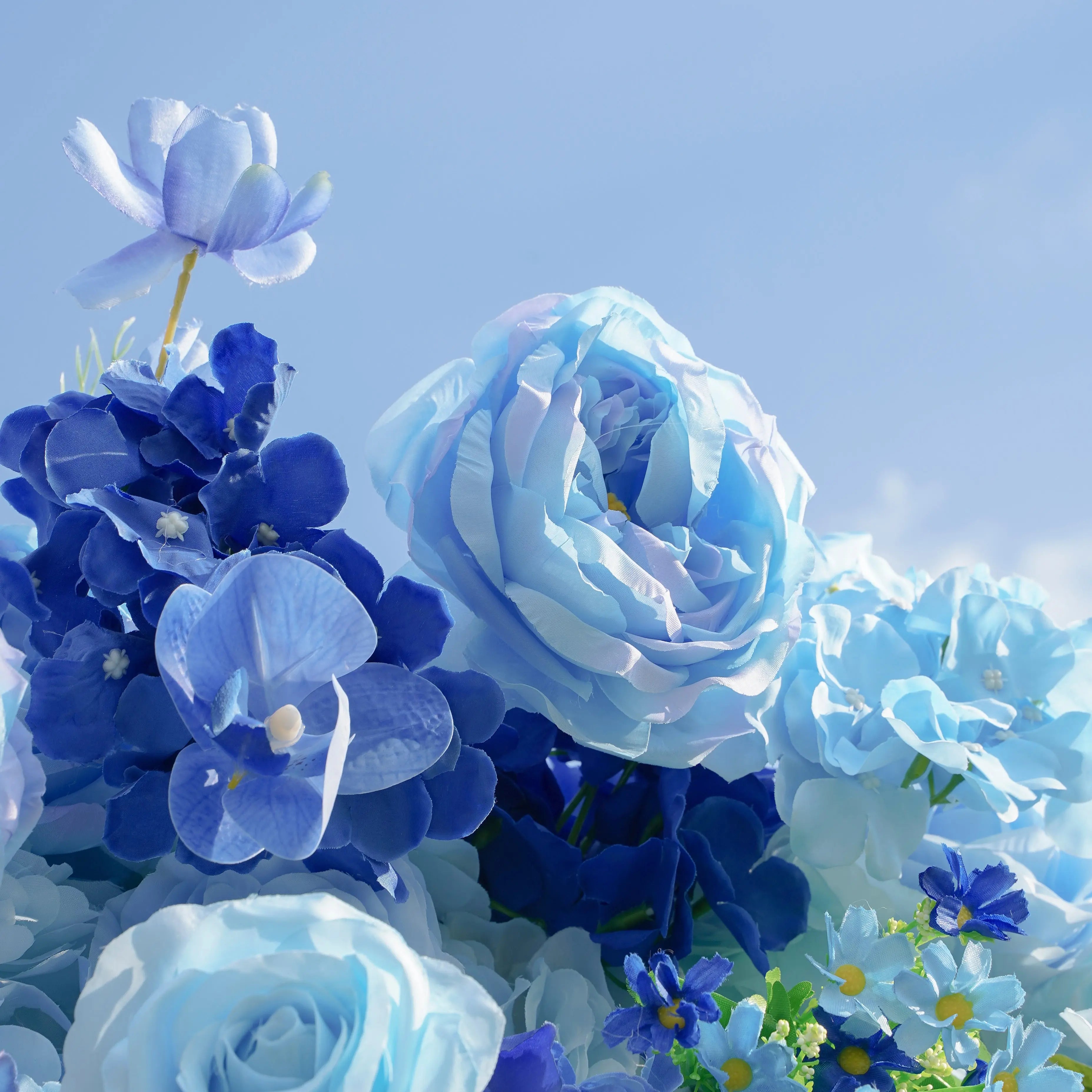 Blue:5D Fabric Artificial rolling up curtain flower wall