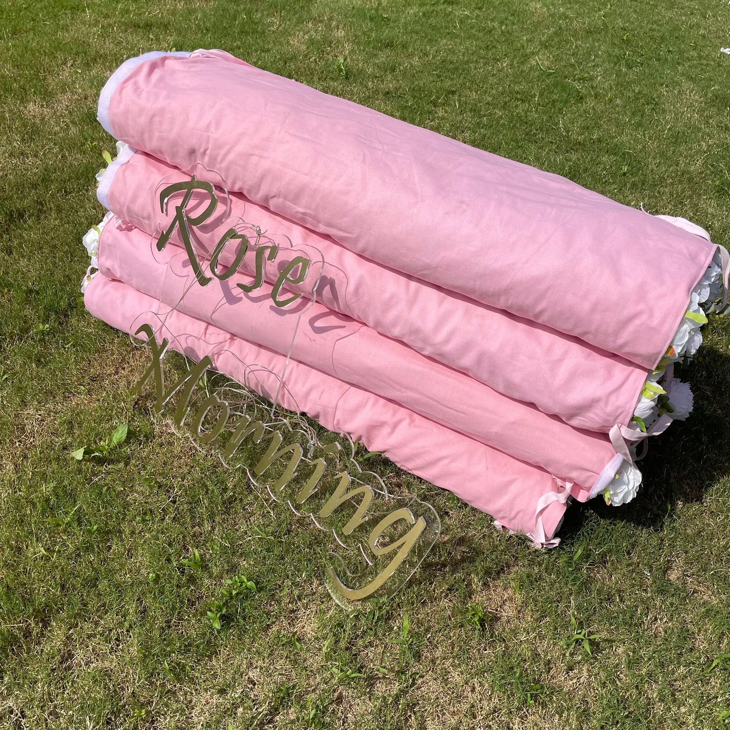 Catherine:4D Fabric Artificial rolling up curtain flower wall