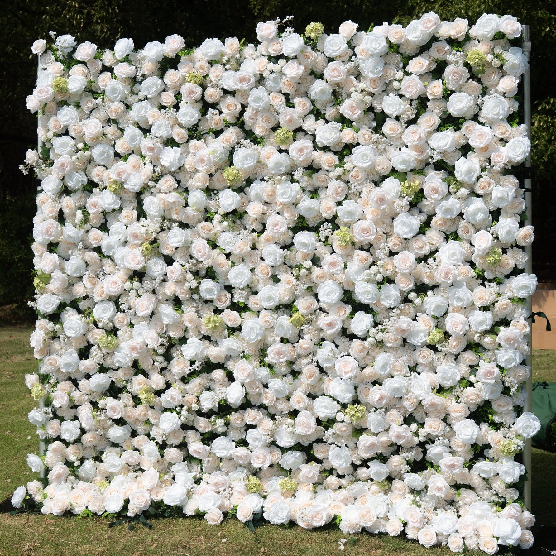 Avelora 4D Fabric Artificial rolling up curtain flower wall