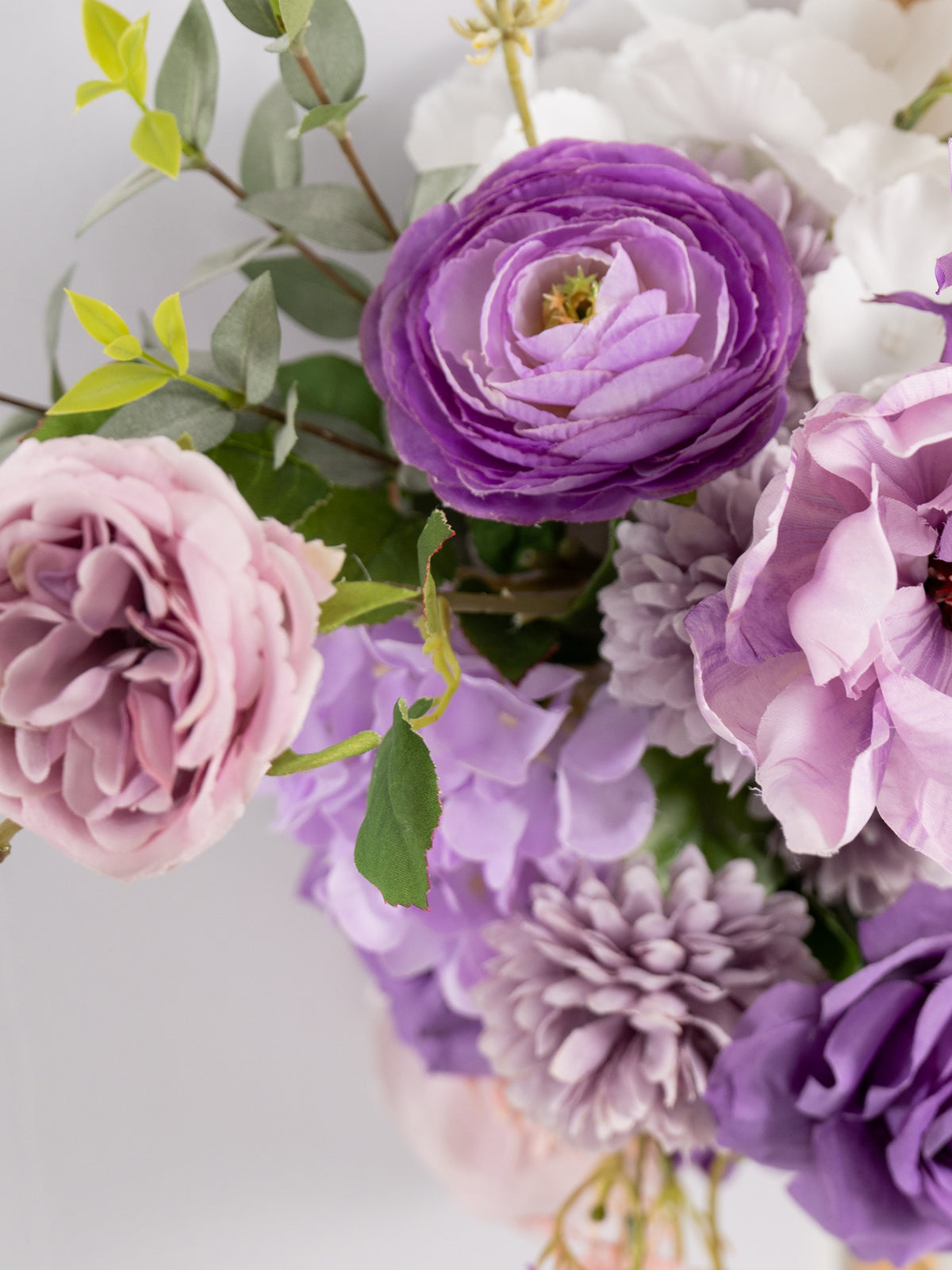15-Inch Roses Ranunculus Lavender Welcome Sign Flower for Welcome Table and Reception in Violet Garden| Greta