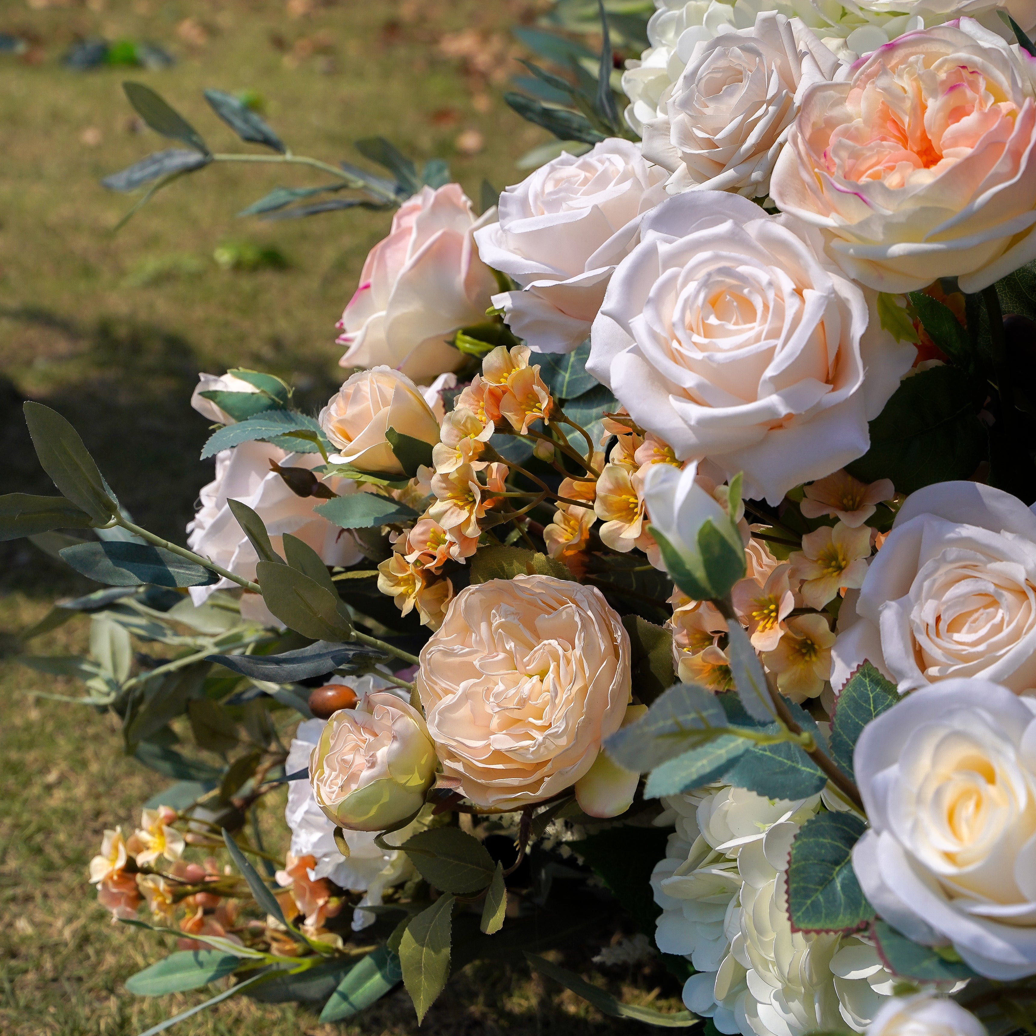 Yvonne : New Wedding Party Background Floral Arch Decoration Rose Morning