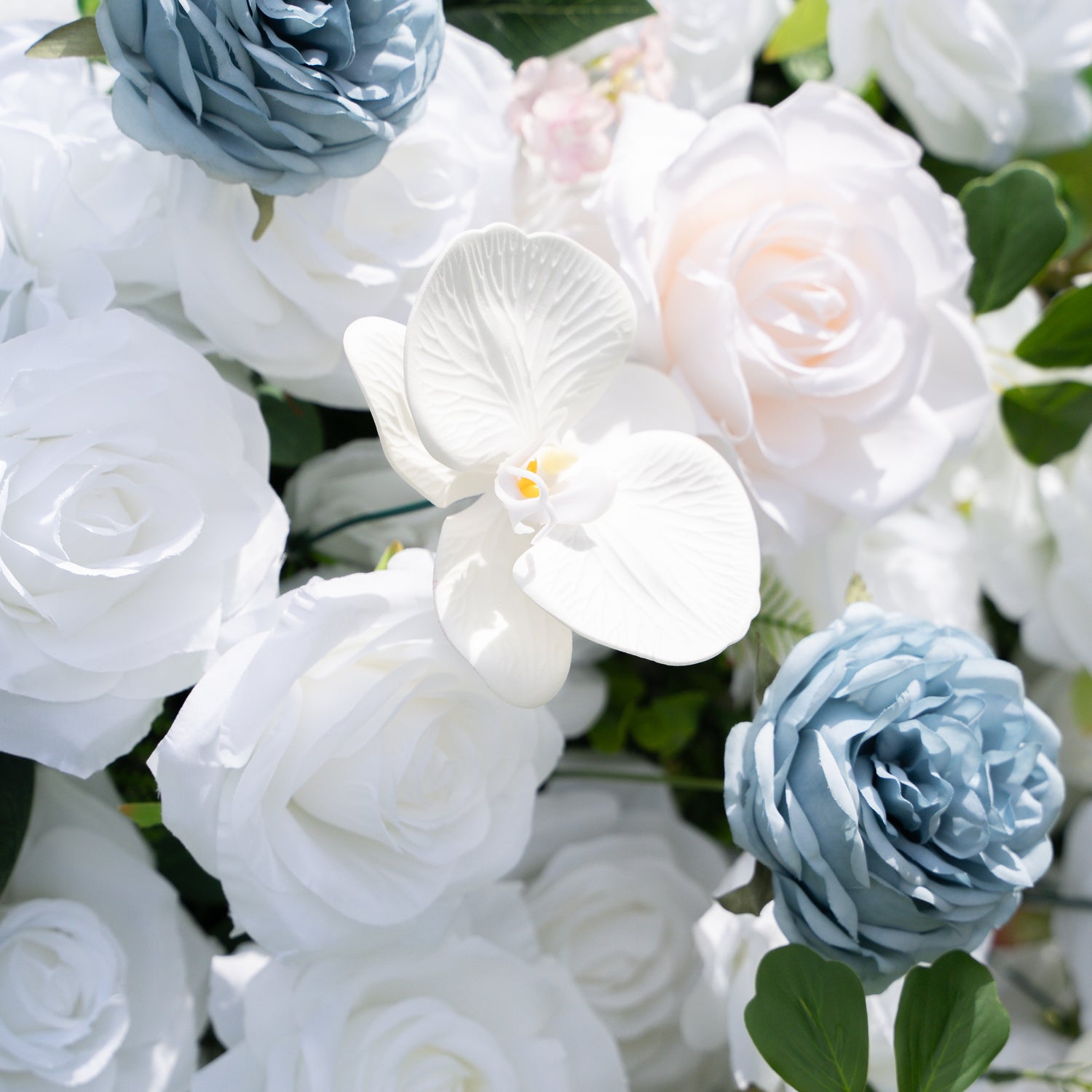 Denaya:5D Fabric Artificial rolling up curtain flower wall