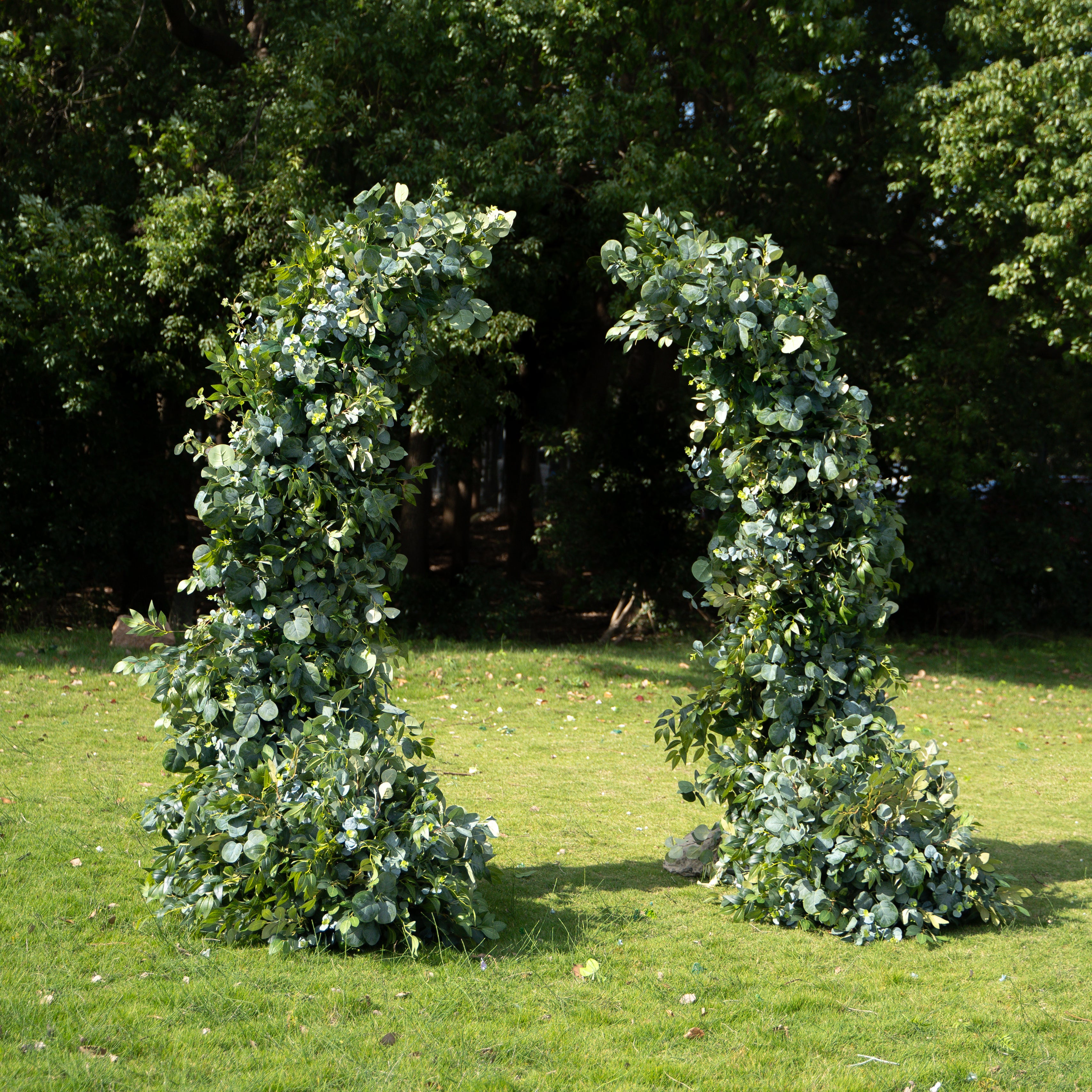 CA02:Wedding Party Background Floral Arch Decoration (Including Frame) + 2 Silk flower ground runners