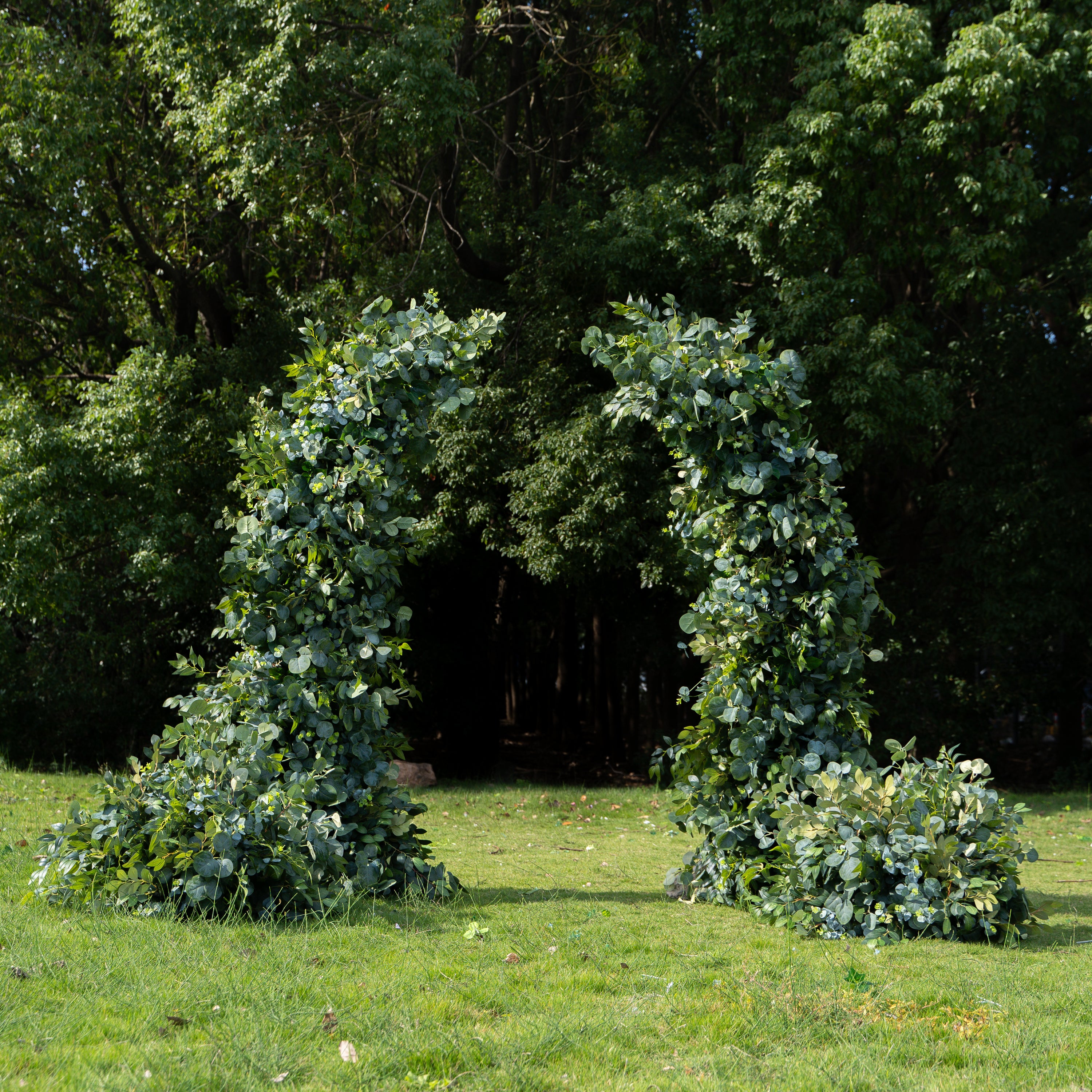 CA02:Wedding Party Background Floral Arch Decoration (Including Frame) + 2 Silk flower ground runners