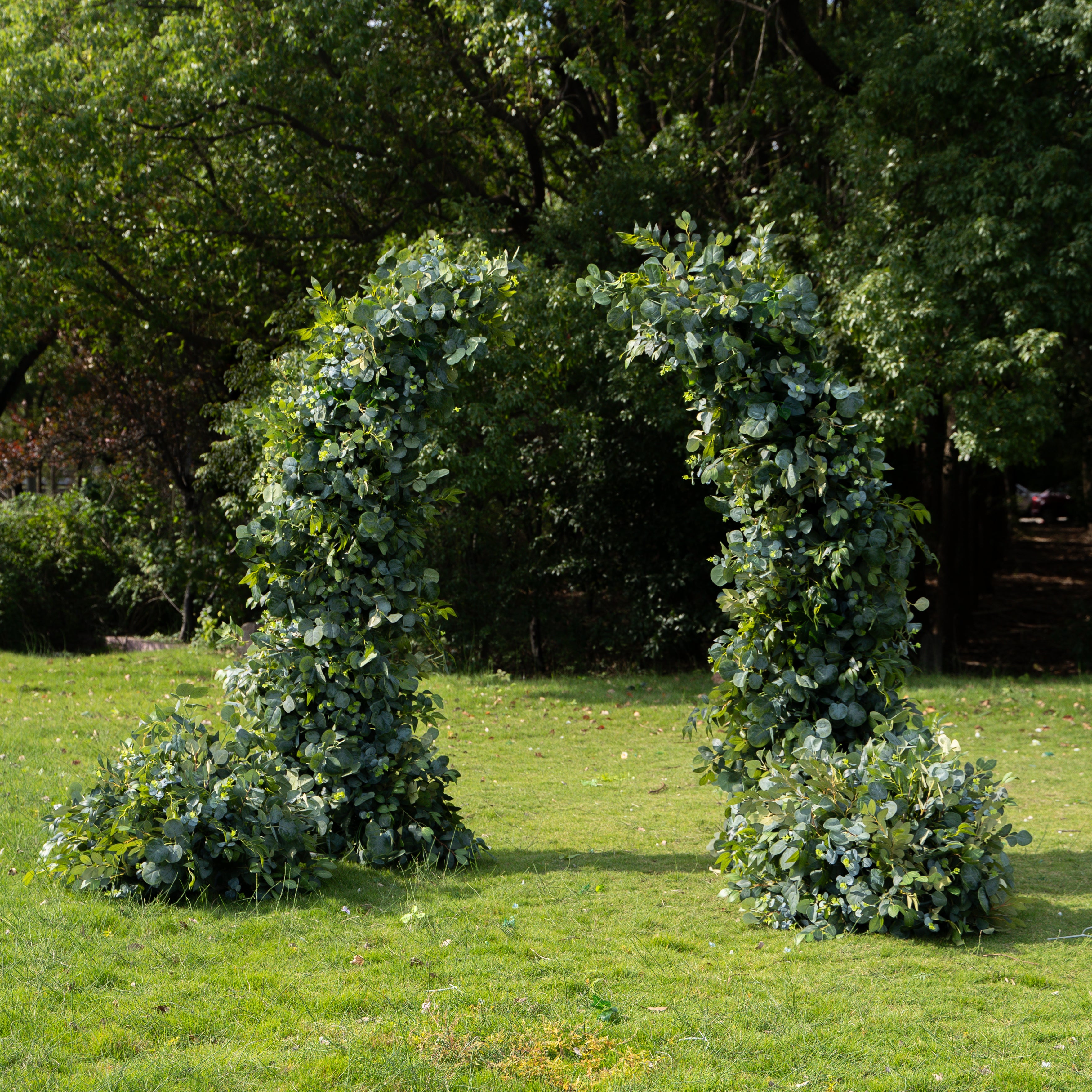 CA02:Wedding Party Background Floral Arch Decoration (Including Frame) + 2 Silk flower ground runners