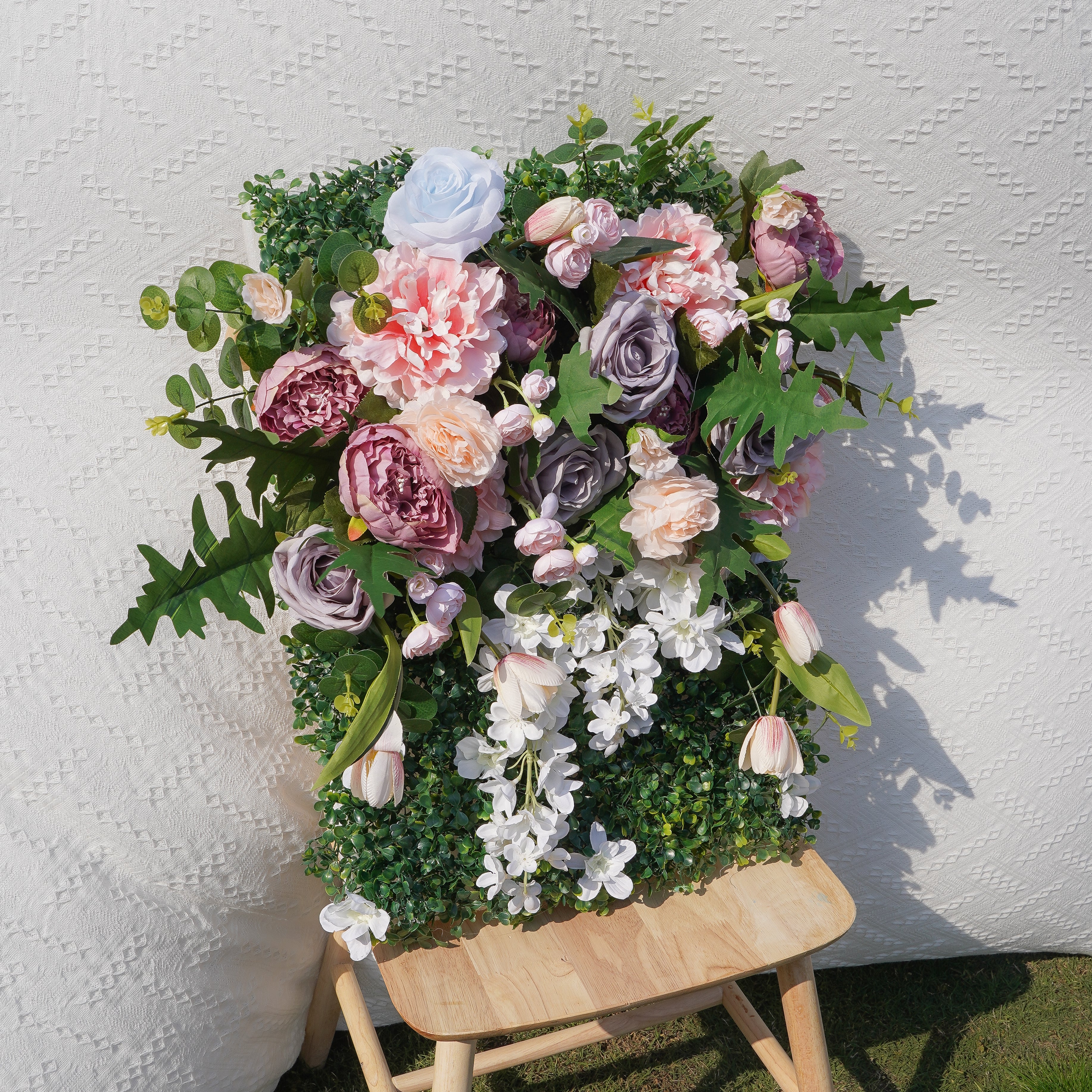 Rose Morning???The flower walls are made of artificial flowers in various colors, layered at different levels to create a lush, elegant and natural look. The exclusive zipper design and roll-up design make it easy to install and remove.??¨¤
