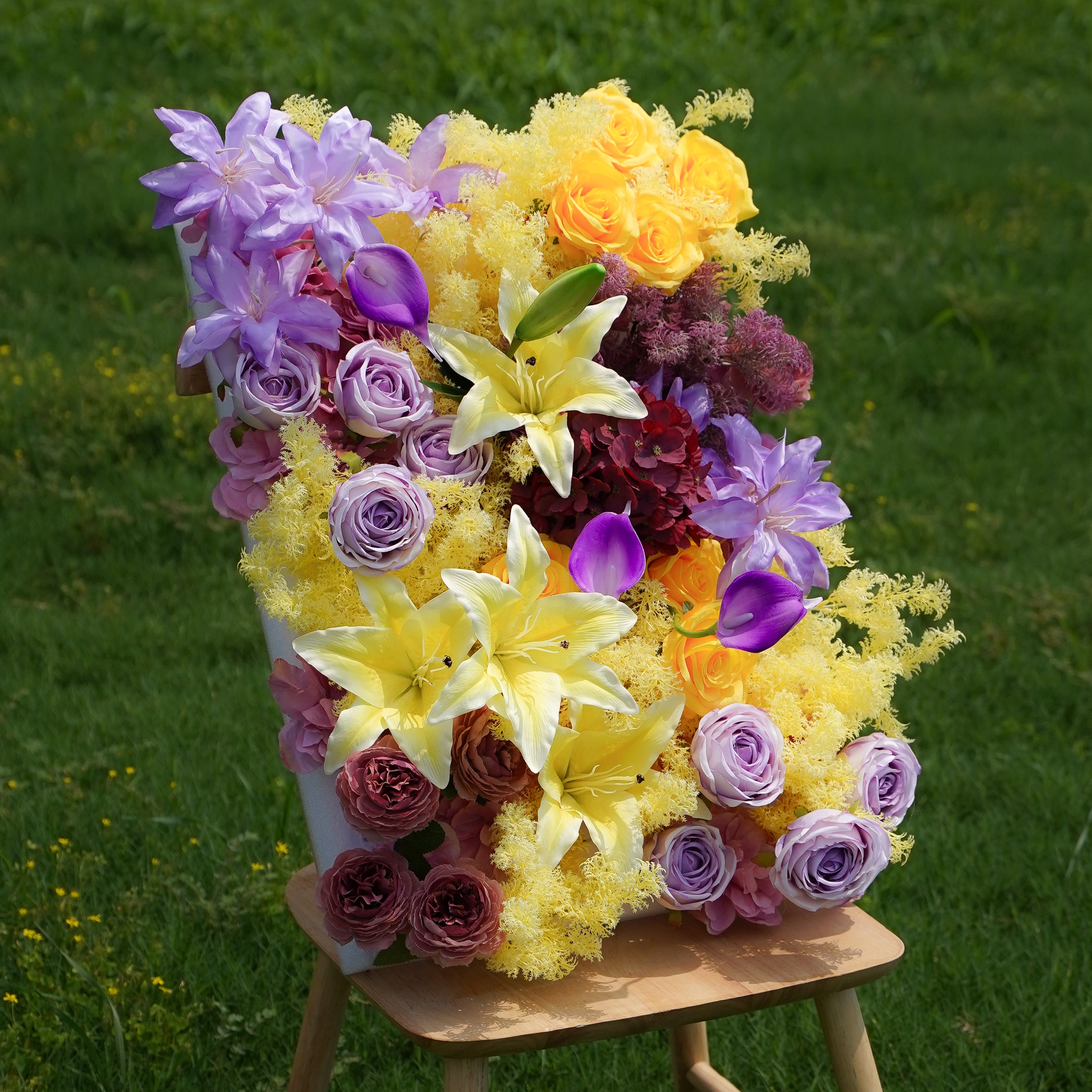 The flower walls are made of artificial flowers in various colors, layered at different levels to create a lush, elegant and natural look. The exclusive zipper design and roll-up design make it easy to install and remove.