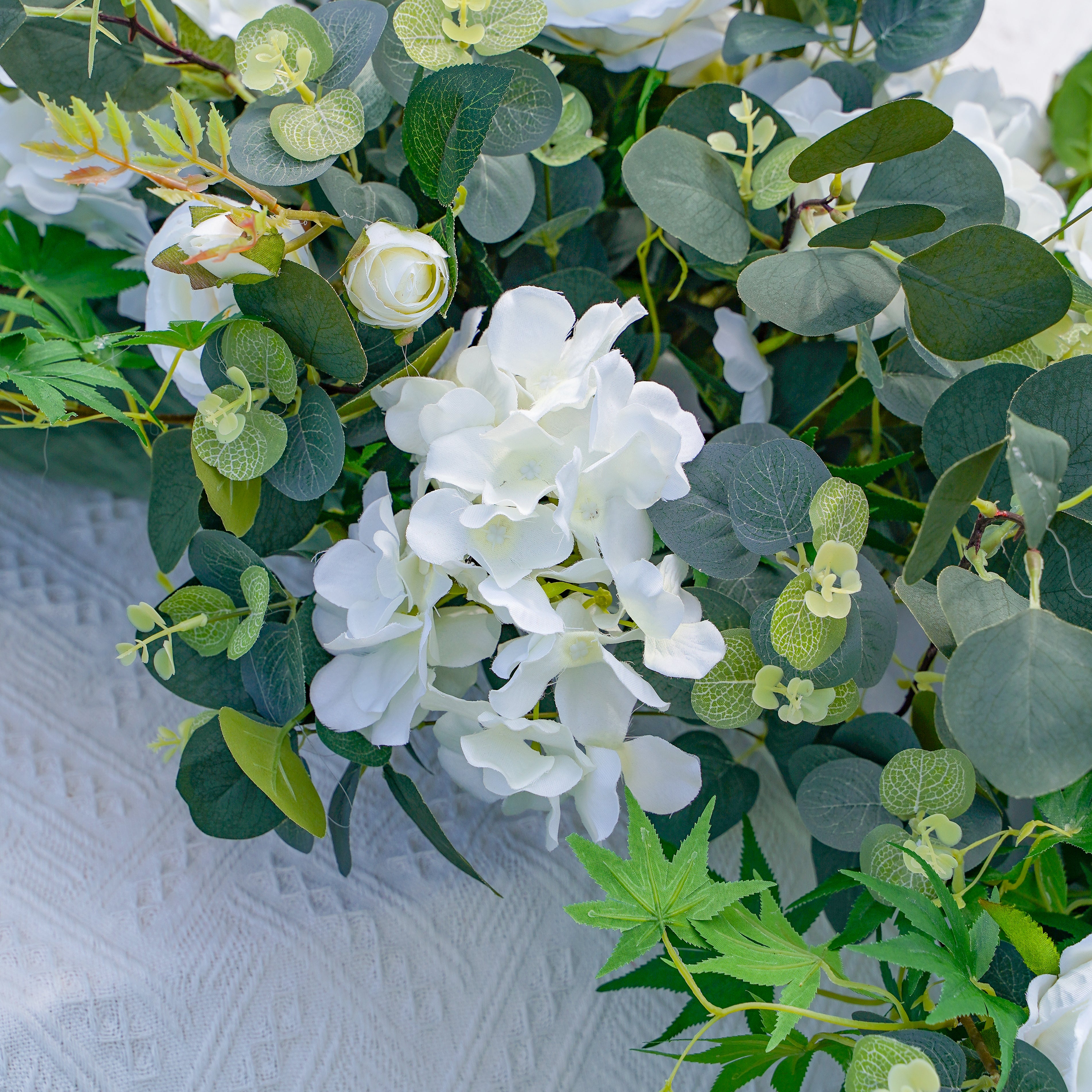 Clamï¼?023 New Long strip flower row trailing long table table arrangement table flower R924 Rose Morning