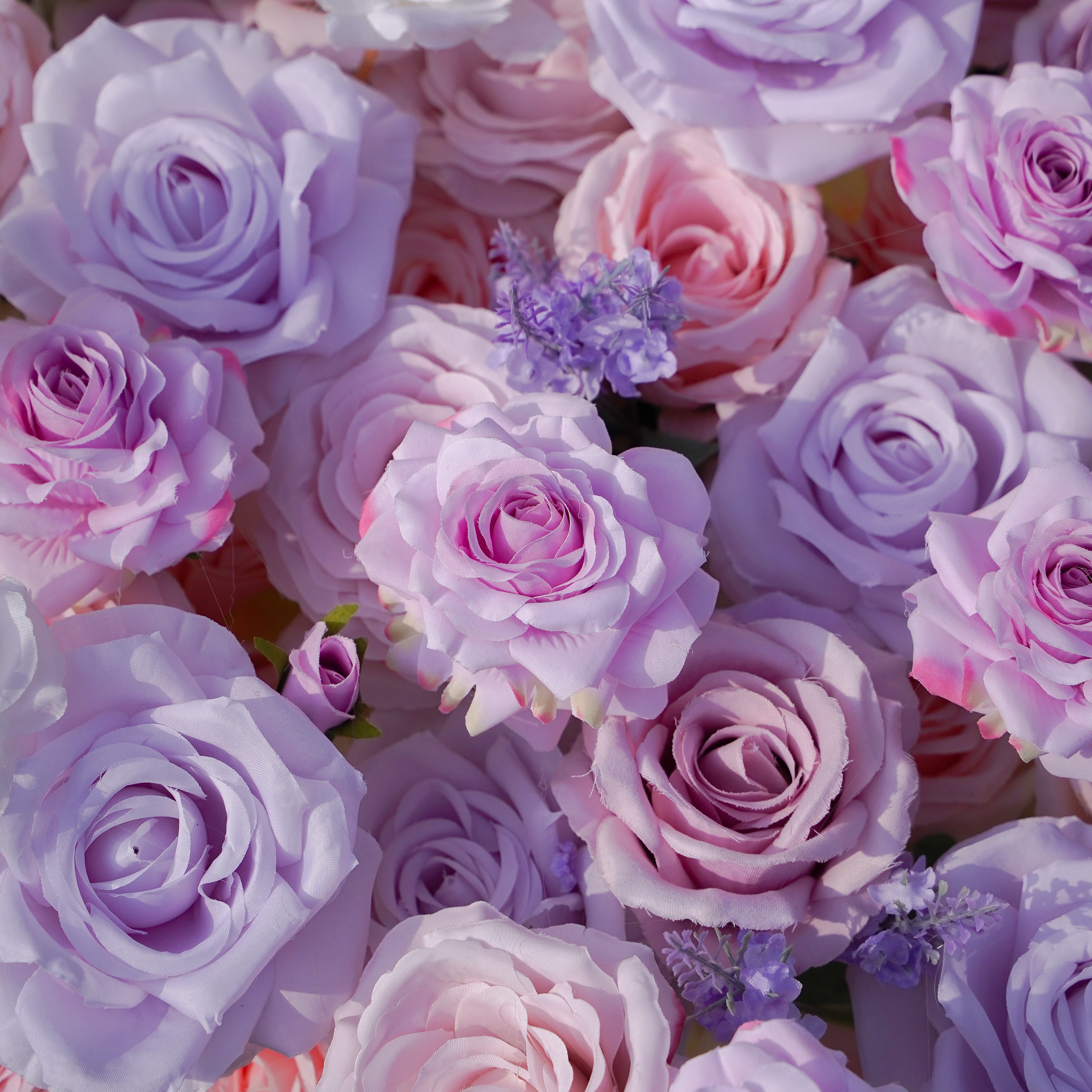 5D flower walls are a great way to add a touch of elegance and luxury to your home. They are also a more affordable option than real flowers, as they do not require maintenance or replacement.