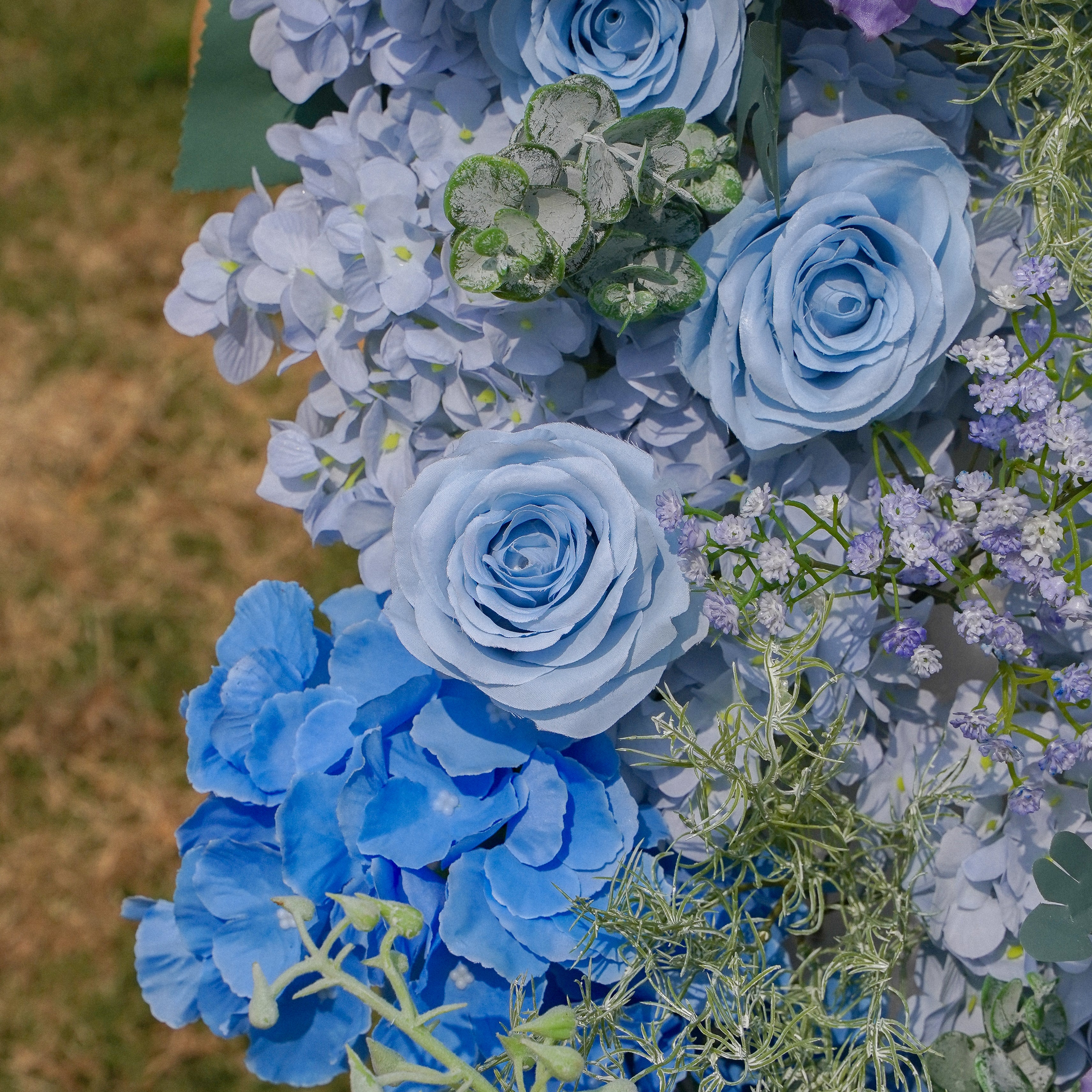 5D flower walls are a great way to add a touch of elegance and luxury to your home. They are also a more affordable option than real flowers, as they do not require maintenance or replacement.