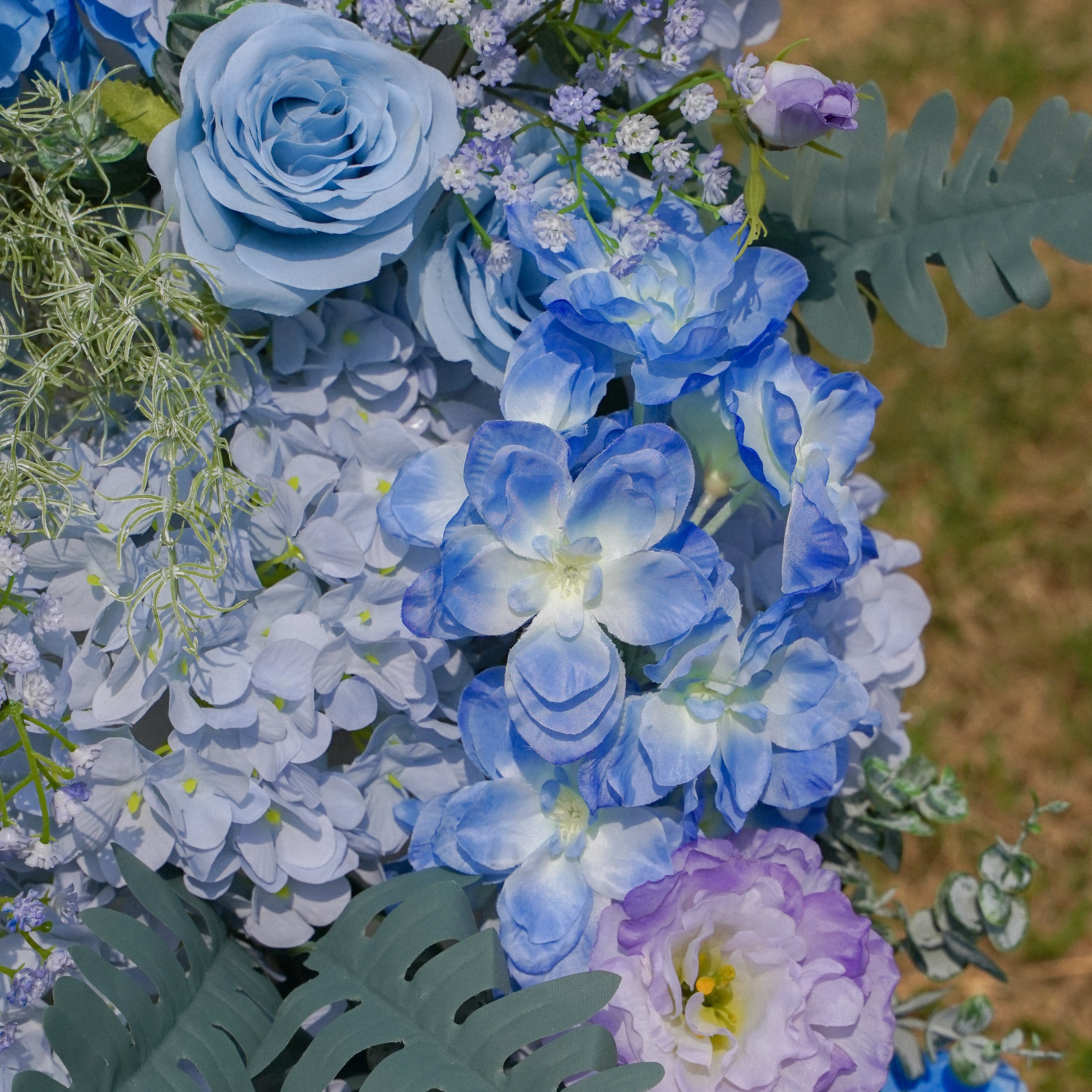 5D flower walls are a great way to add a touch of elegance and luxury to your home. They are also a more affordable option than real flowers, as they do not require maintenance or replacement.