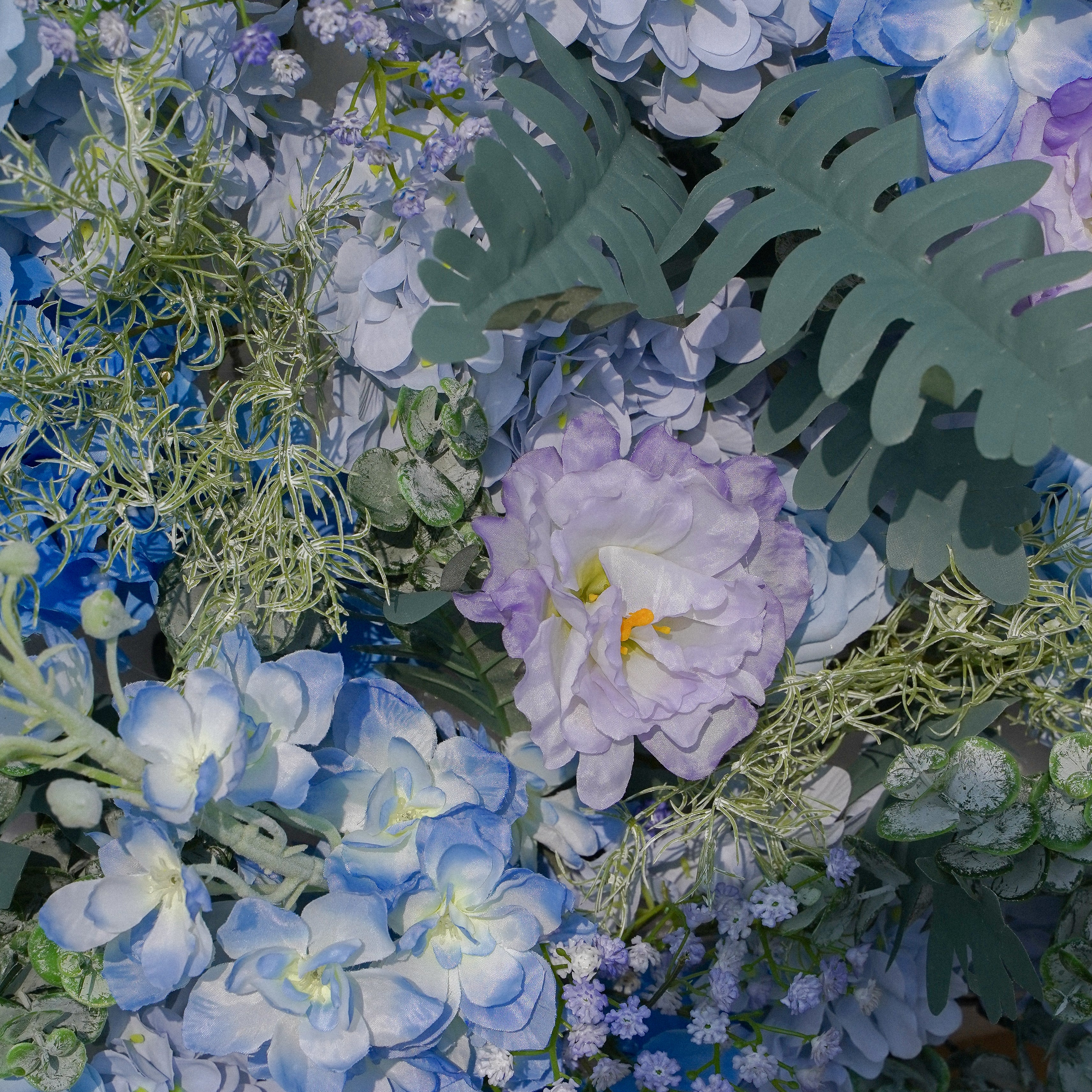 5D flower walls are a great way to add a touch of elegance and luxury to your home. They are also a more affordable option than real flowers, as they do not require maintenance or replacement.