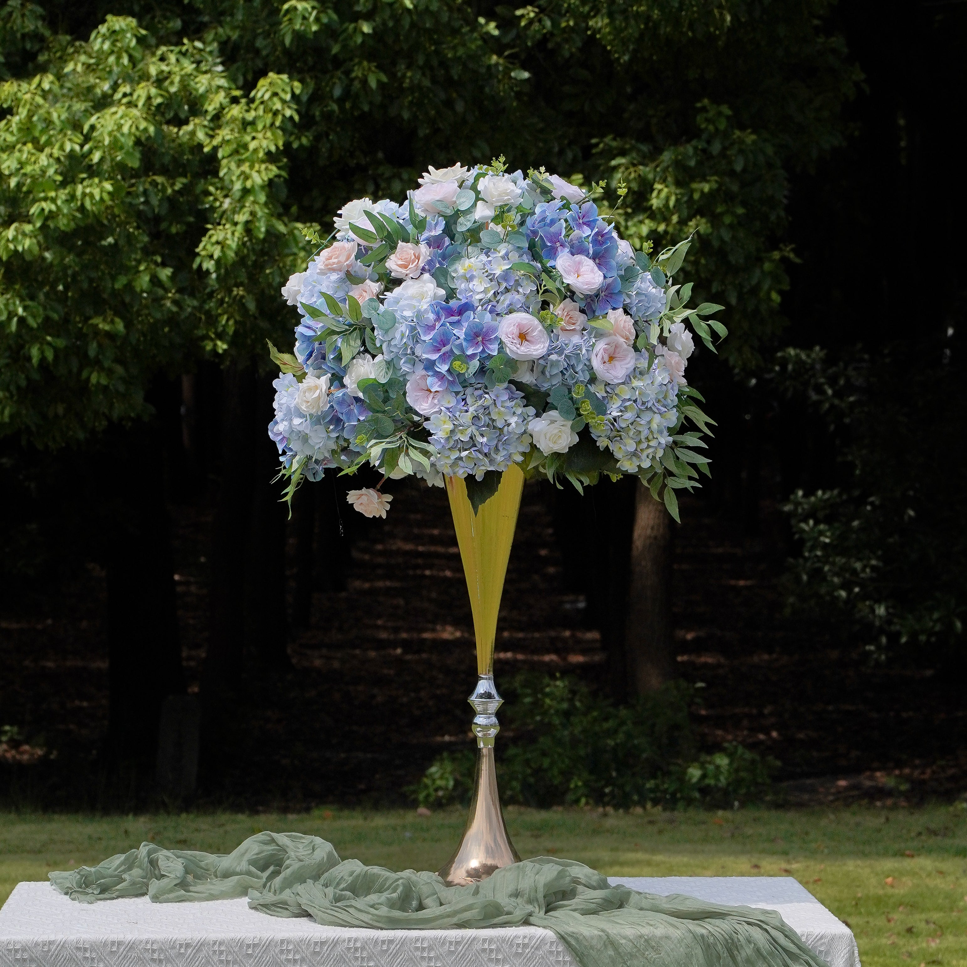 Teal Flower Ball:Flower Centerpiece Bouquet Table Decoration Flower Ball Rose Morning
