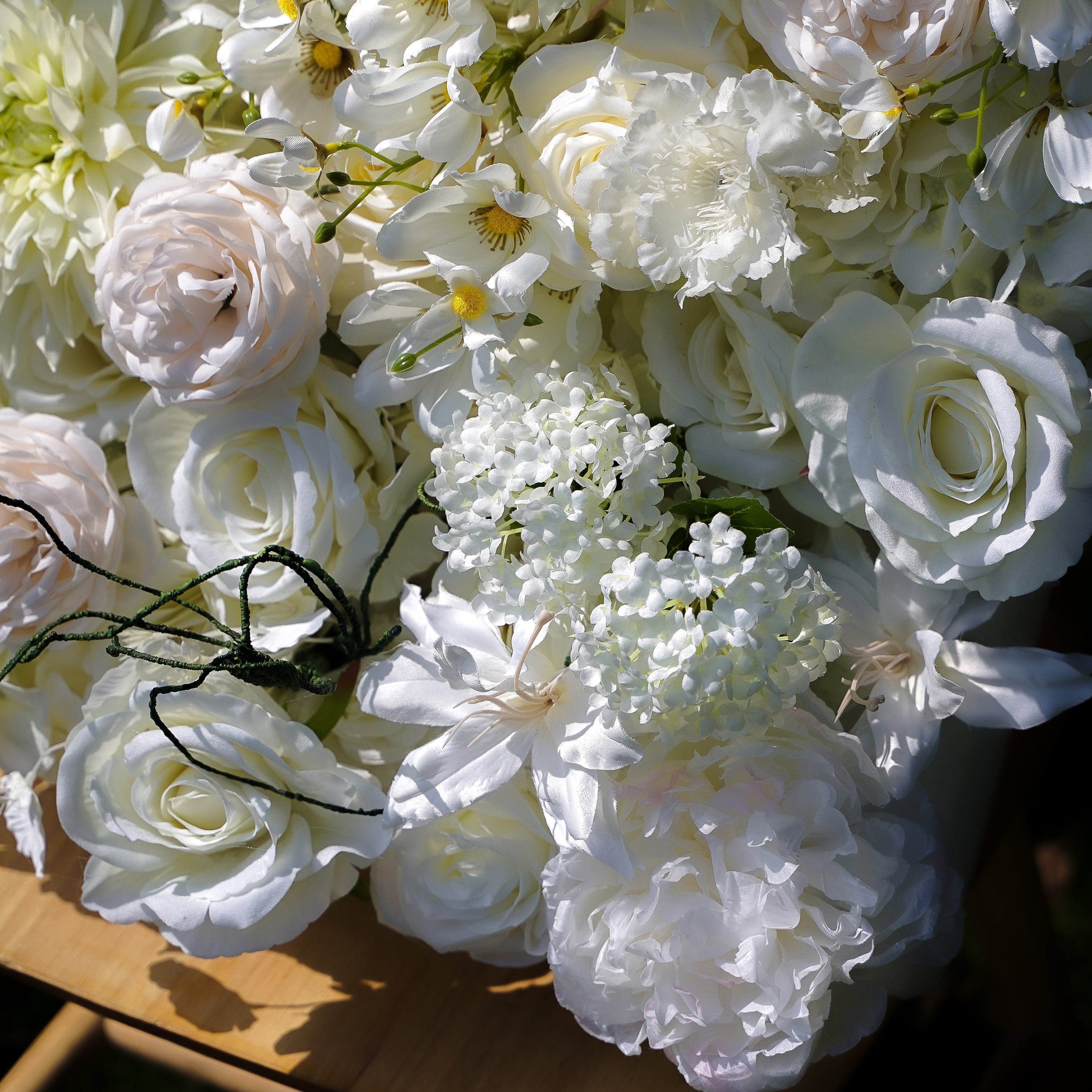 White laurel:5D 2023 New Fabric Artificial rolling up curtain flower wall Rose Morning