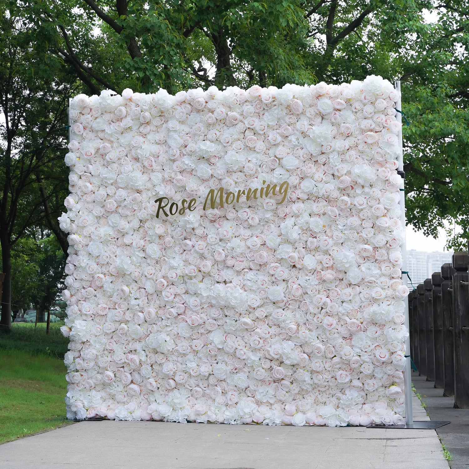 Daisy:4D Fabric Artificial rolling up curtain flower wall