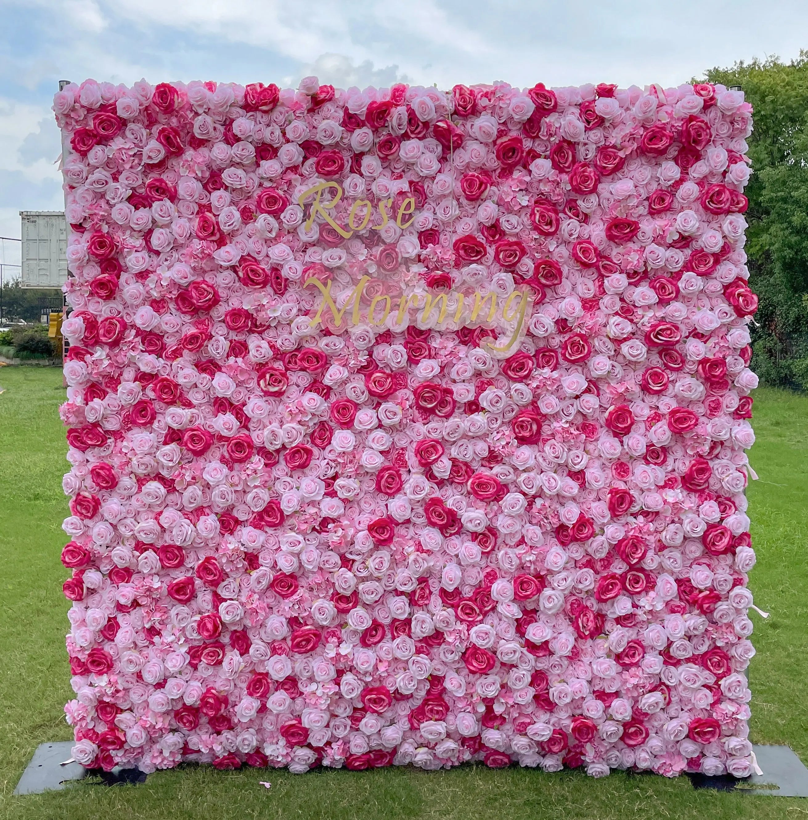 Dress:5D Fabric Artificial rolling up curtain flower wall