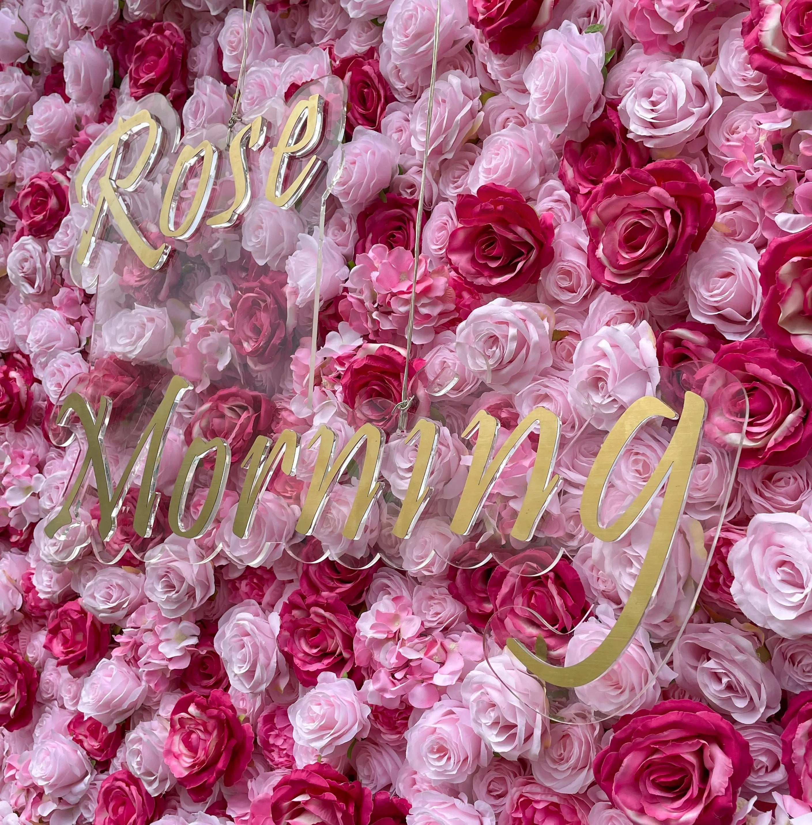 Dress:5D Fabric Artificial rolling up curtain flower wall