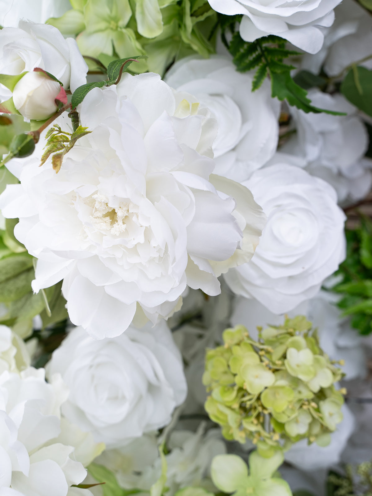 Galene: White and Green Rose Calla Lily Wedding Background Arch Pillar Decorative Flower Row Excluding Frame