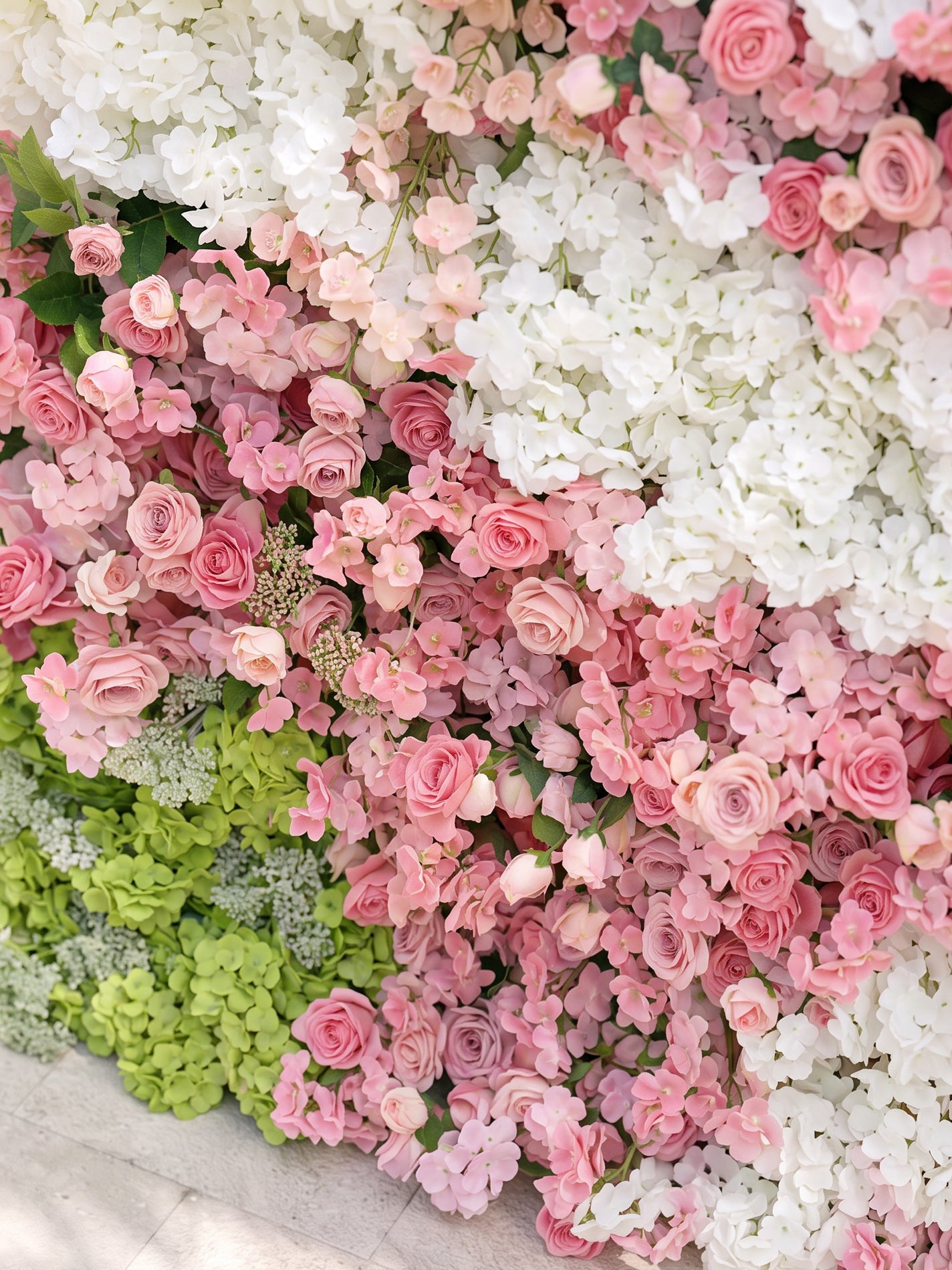 Helelia: 5D Fabric Artificial rolling up curtain flower wall — floral detail
