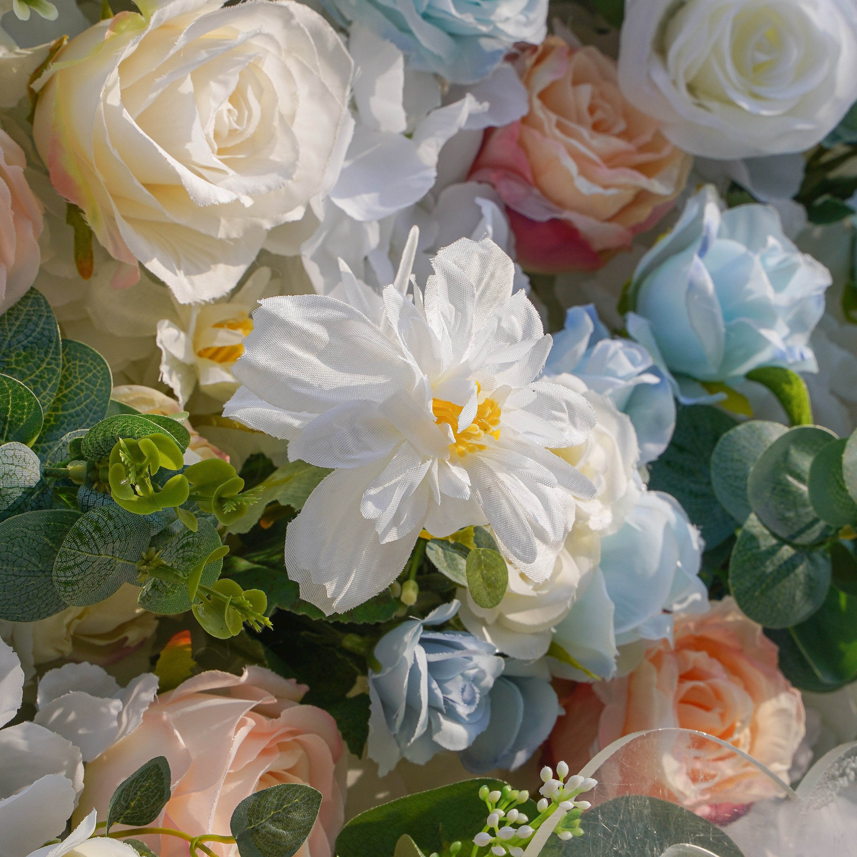 Jacy:5D Fabric Artificial rolling up curtain flower wall