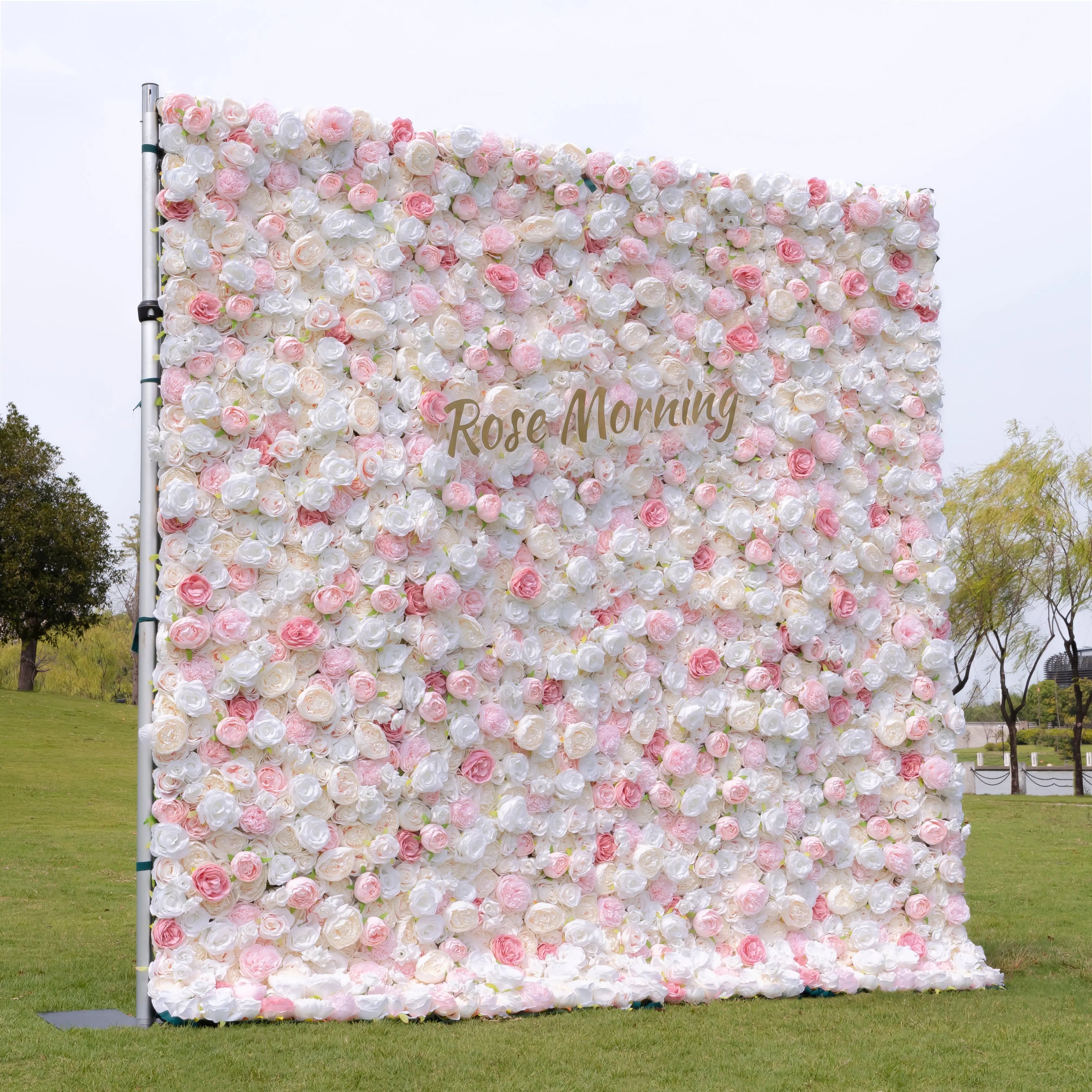 Joan:4D Fabric Artificial rolling up curtain flower wall