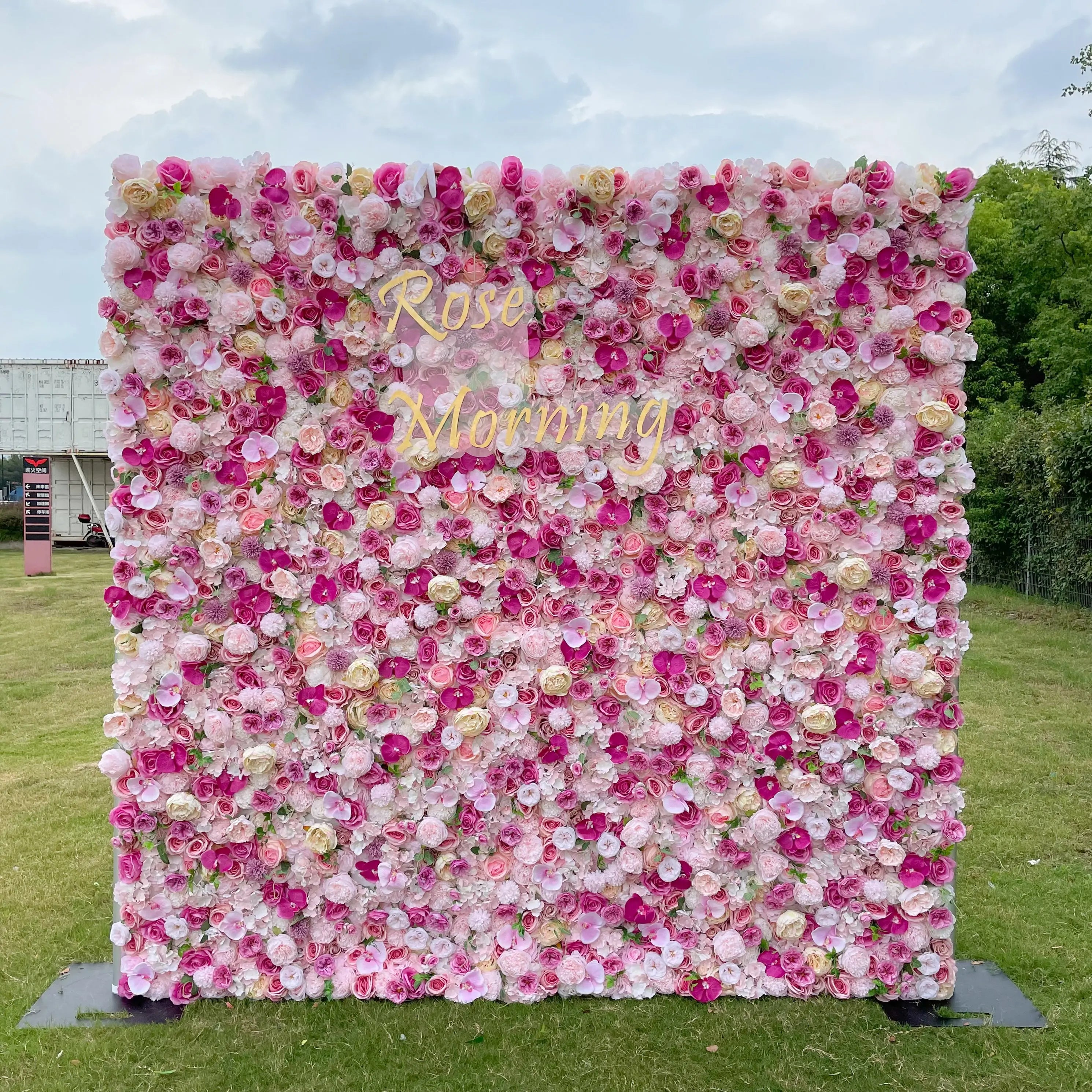Juliet:5D Fabric Artificial rolling up curtain flower wall