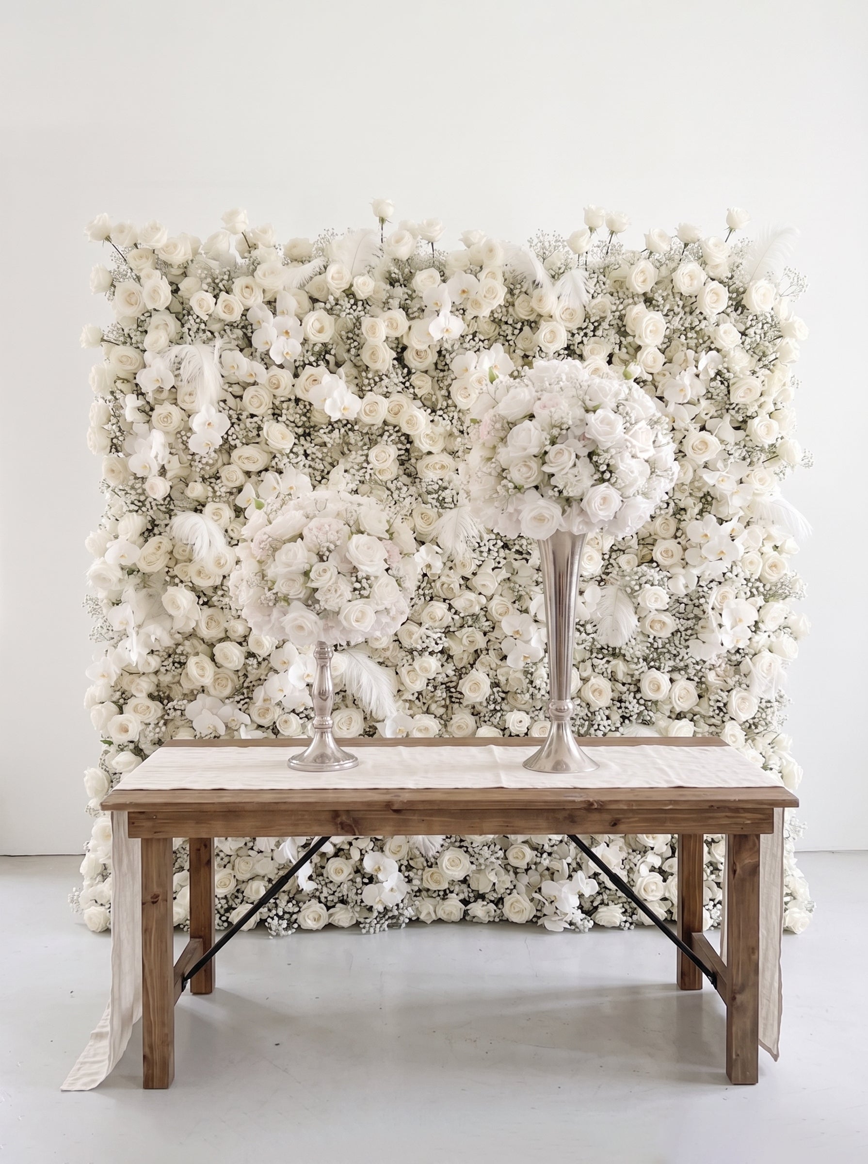 Lachlan: 5D Pure White Baby&