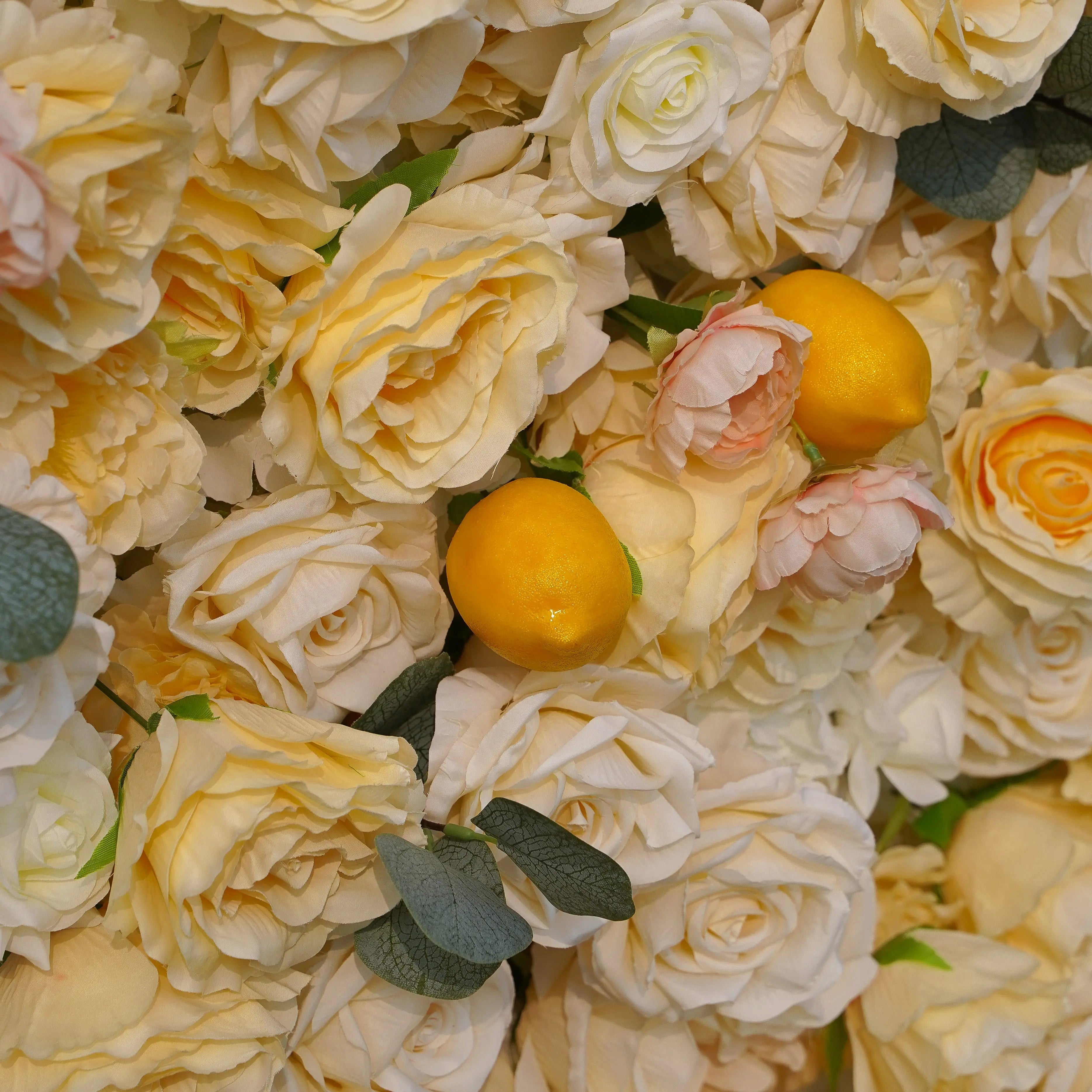 Lemon:7D Fabric Artificial rolling up curtain flower wall