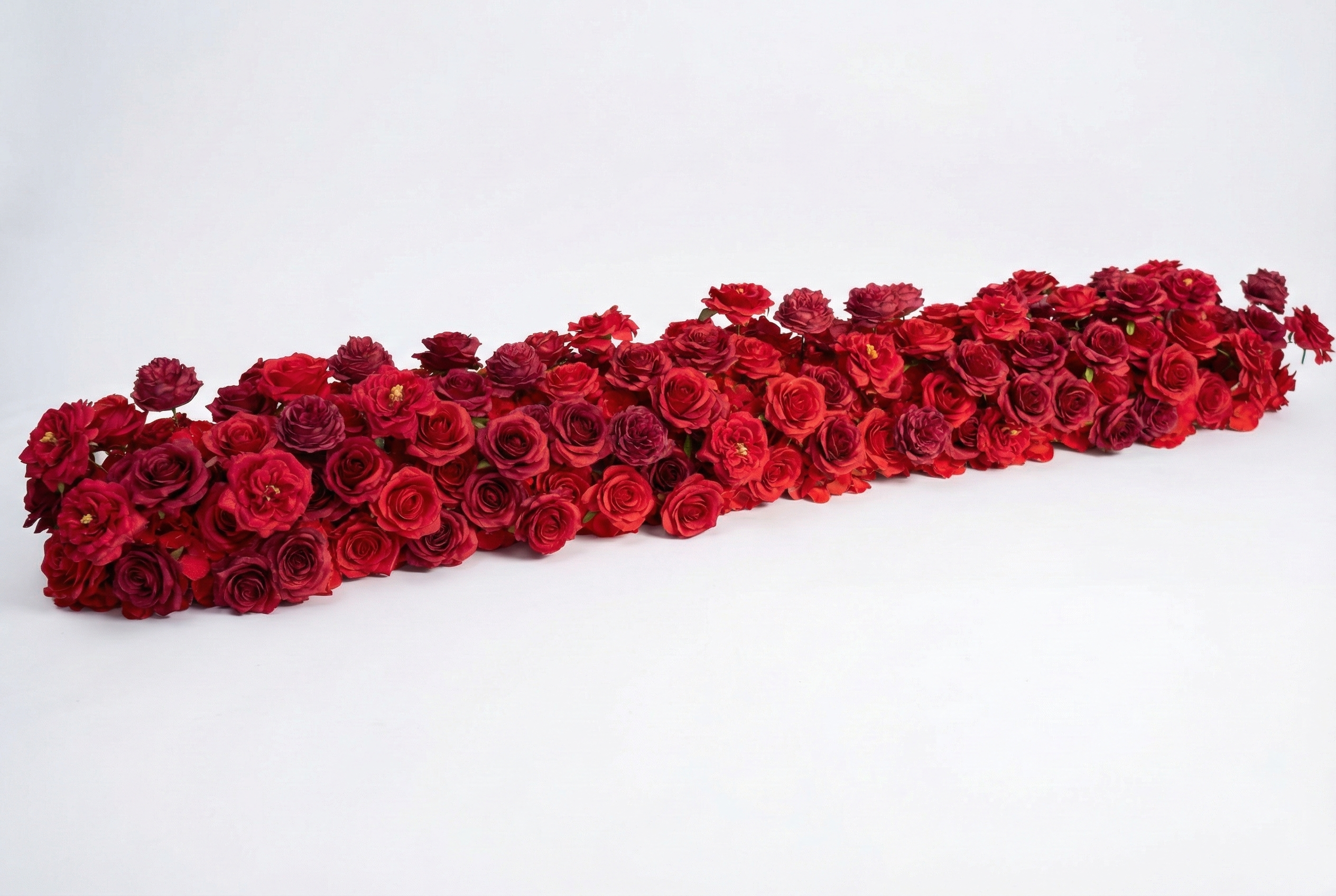 Luna Flower Runner:2026 New Red Long strip flower row trailing long table arrangement table runner