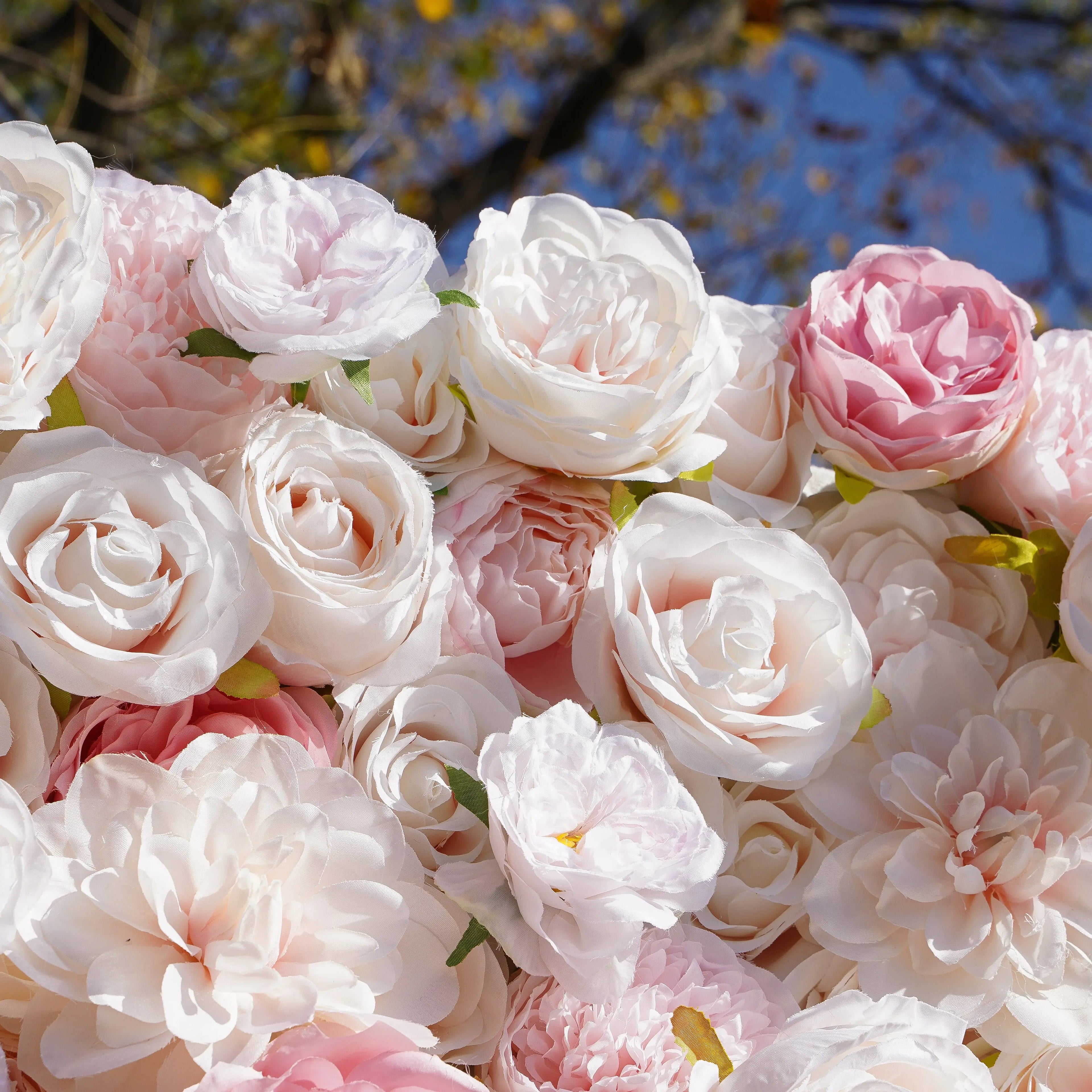 Miss Bella:3D Fabric Artificial rolling up curtain flower wall