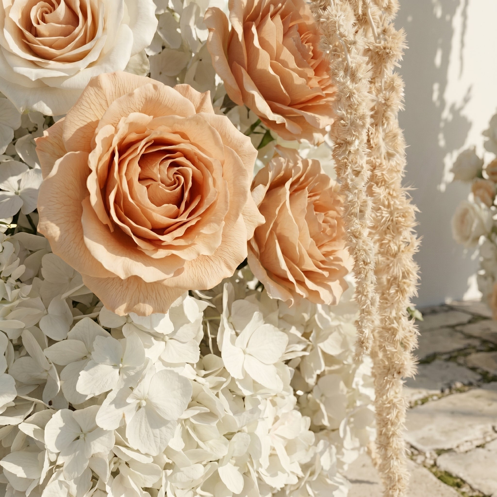 Pearlraya: Luxury Ivory White & Warm Champagne Floral Ground Horn Arch Backdrop Decor Including Frame