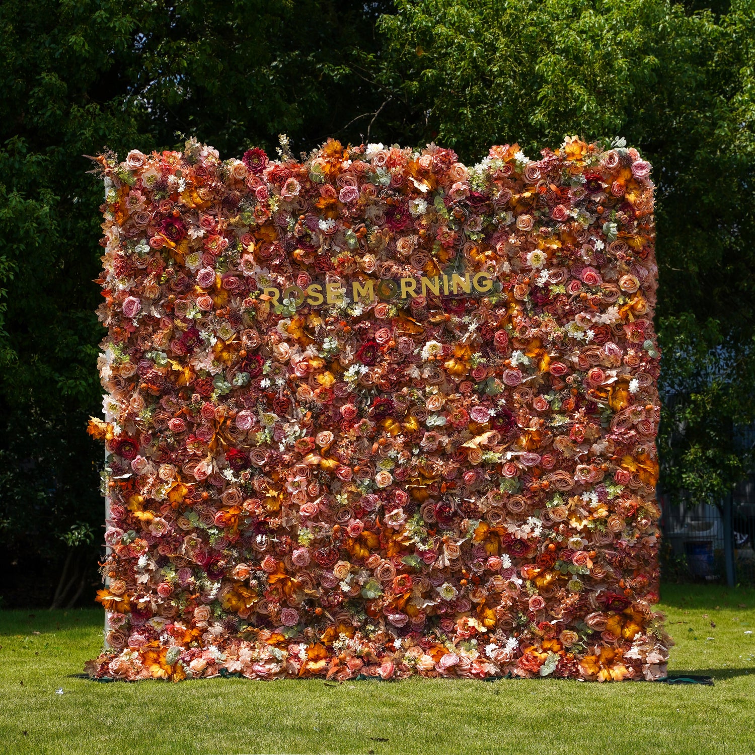 Ronny:5D Fabric Artificial rolling up curtain flower wall