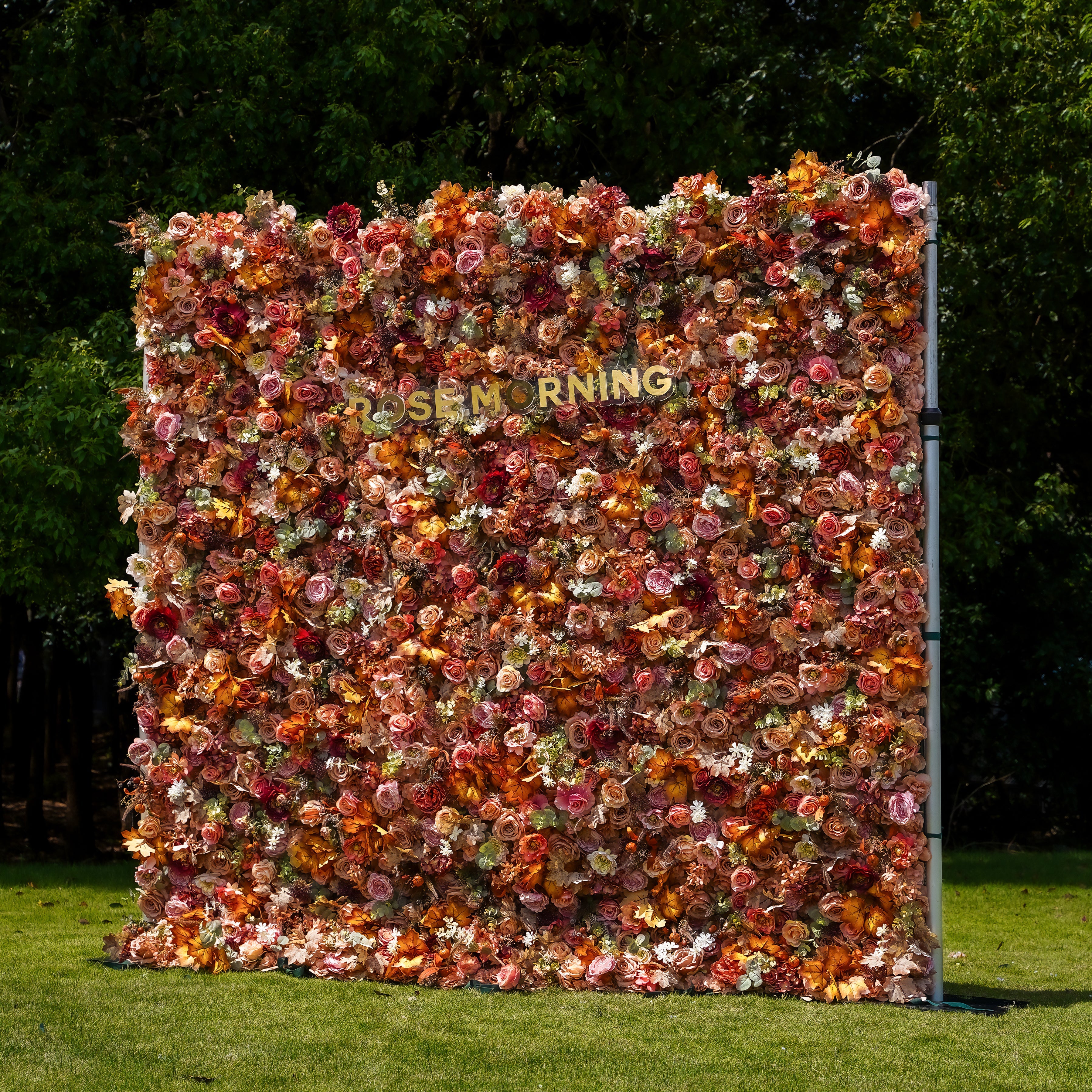 Ronny:5D Fabric Artificial rolling up curtain flower wall