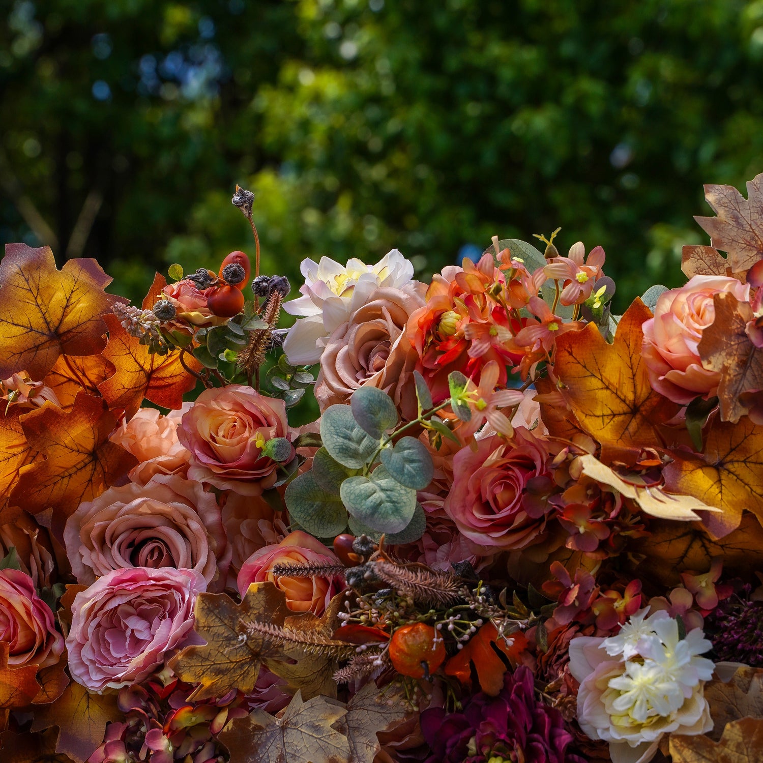 Ronny:5D Fabric Artificial rolling up curtain flower wall