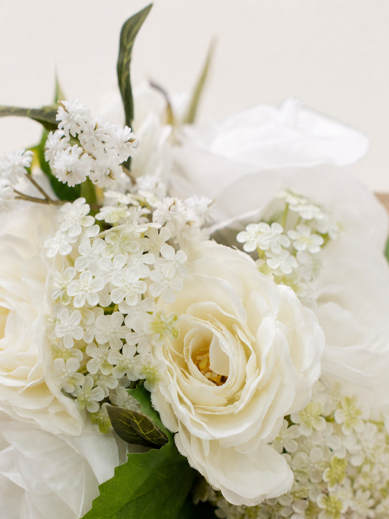 Seravelle-7″ Round Bridesmaids’ Bouquet In Cloud Dancer White(Set of 2)