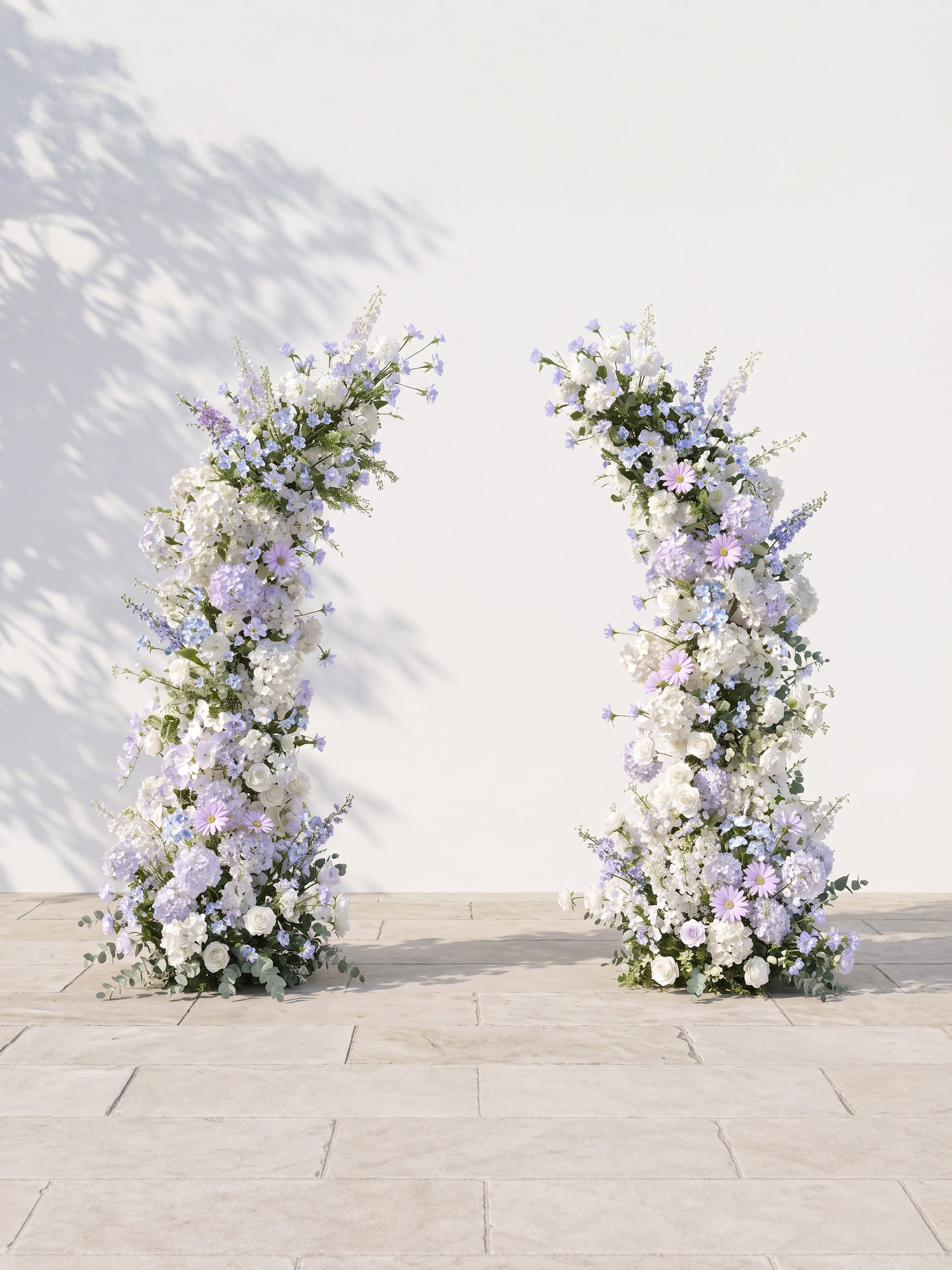 Solvia Luxury Horn Shaped Flower Arch with Frame for Wedding Party Event Backdrop Decoration — front view