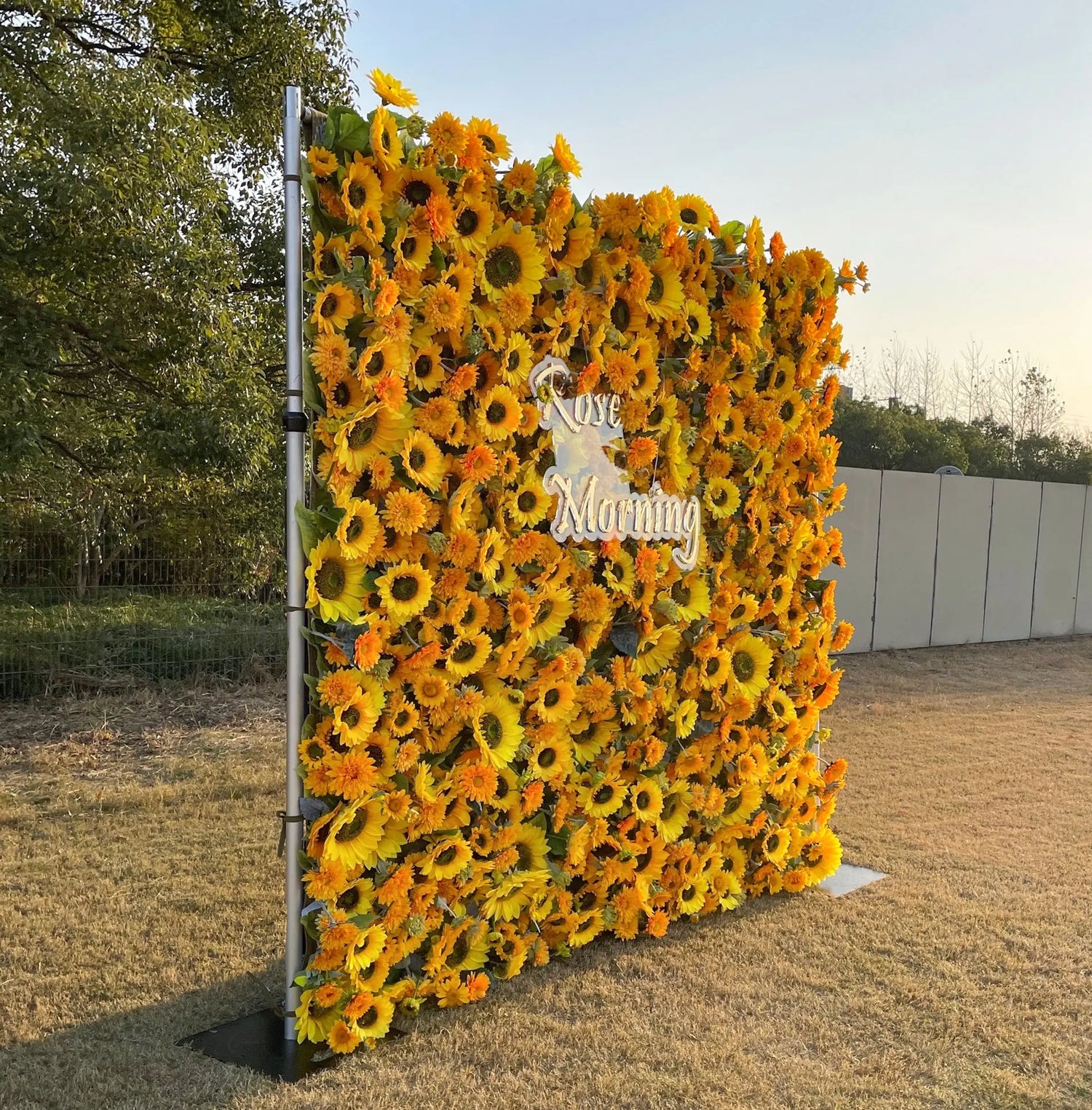 Sunflower:5D Fabric Artificial rolling up curtain flower wall