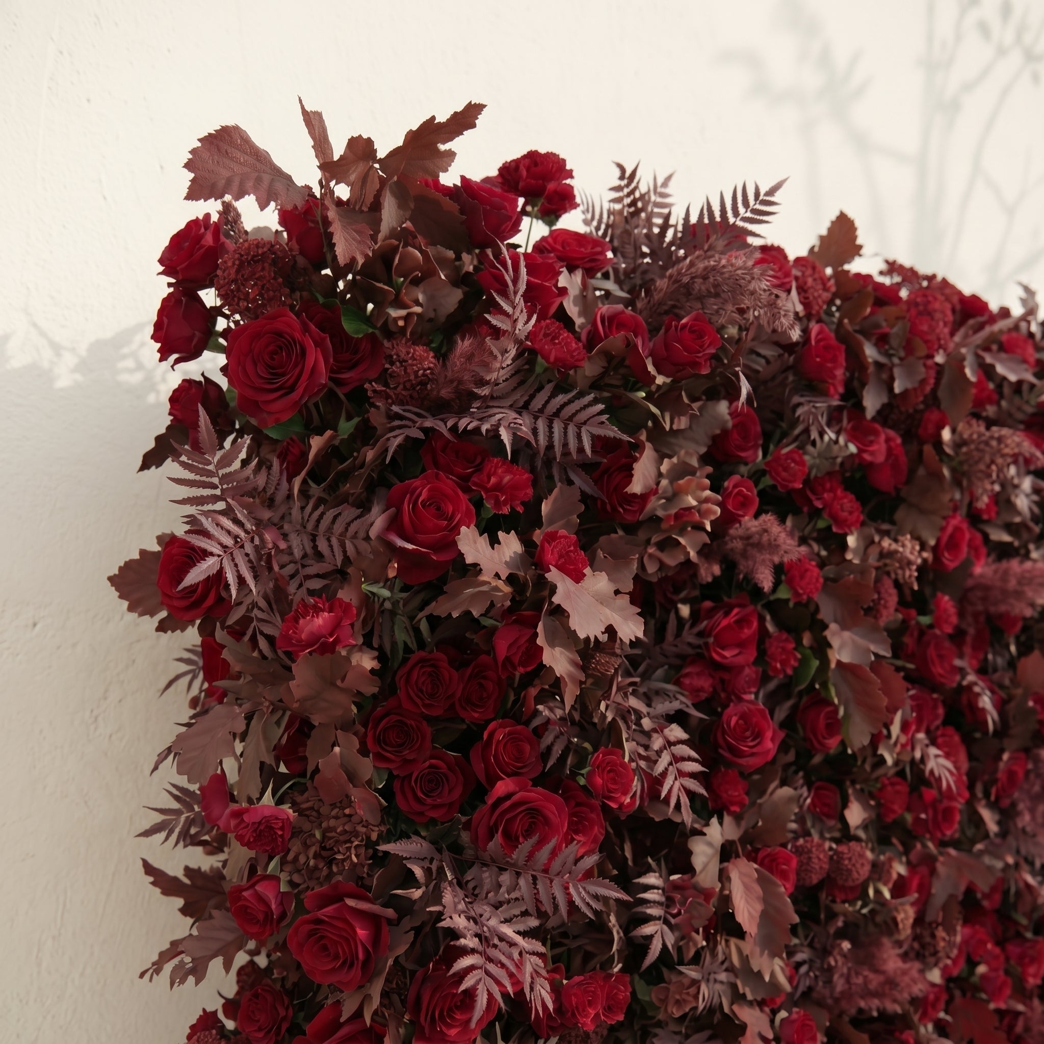 Violliane:Classic Luxury 5D Deep Red roses Flower wall for Wedding&Event Decor violliane detail 2