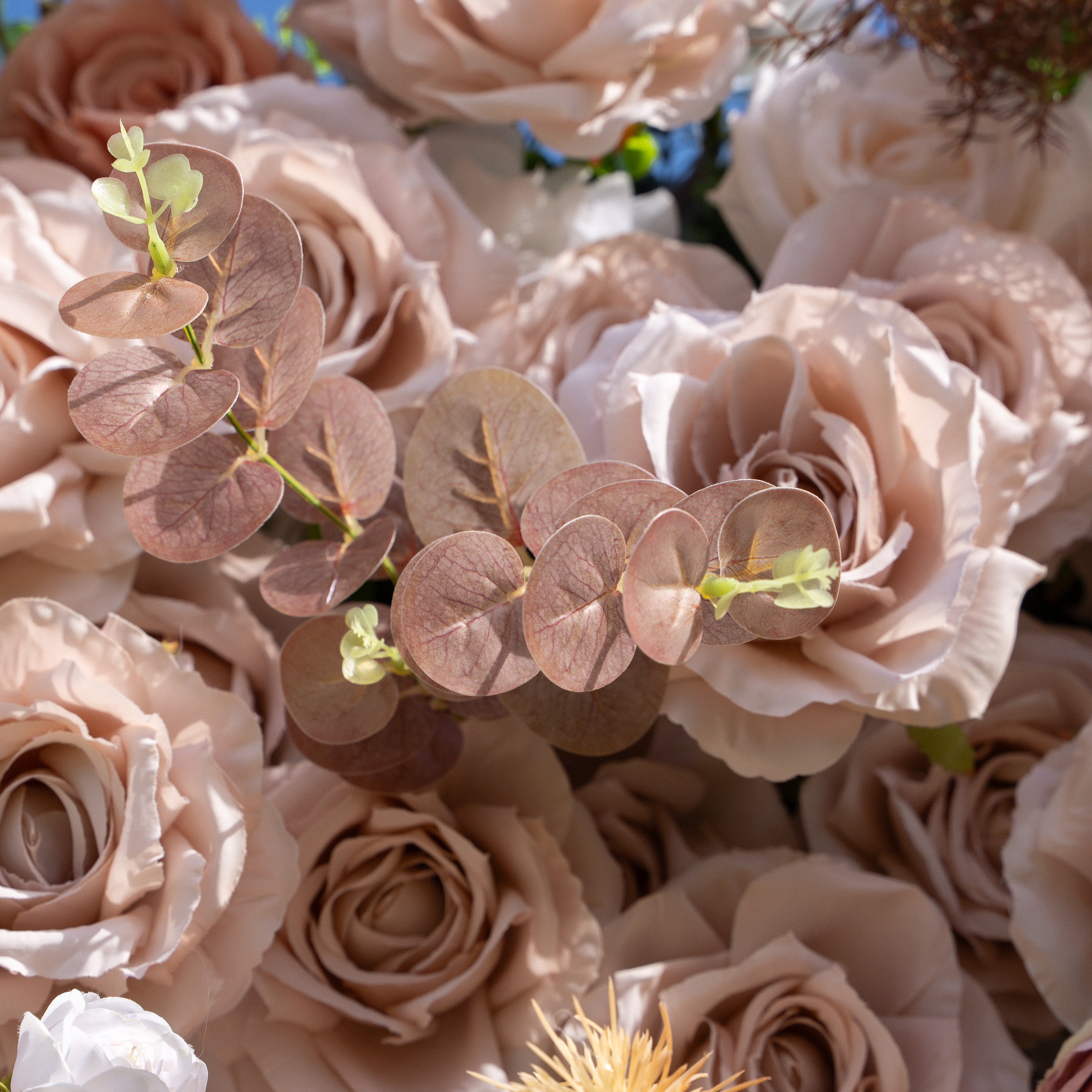Caffe:5D Fabric Artificial rolling up curtain flower wall