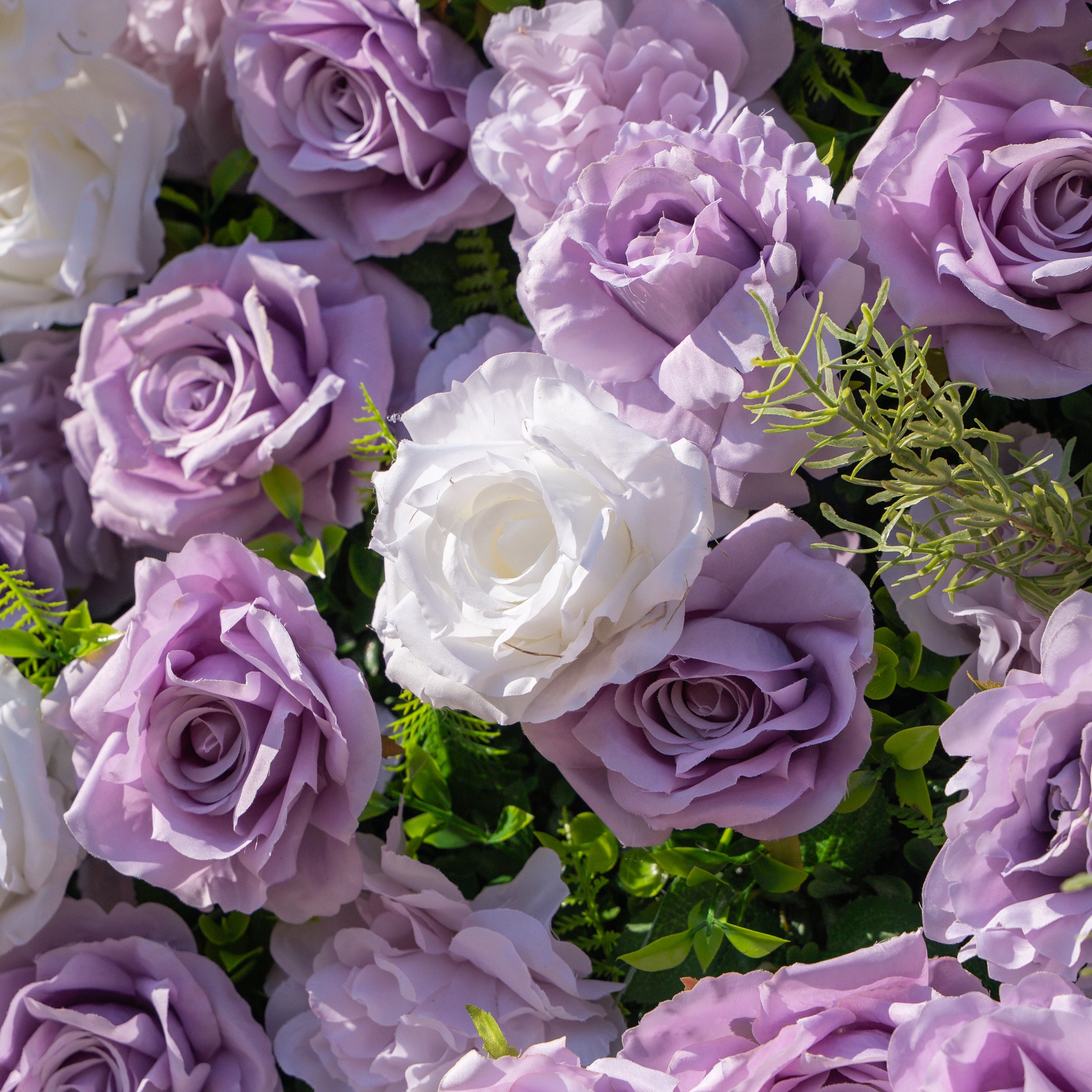 Calista: Luxury 3D Lilac & Cream Silk Floral Wall Roll-Up Fabric Backdrop for Dreamy Weddings & Bridal Showers