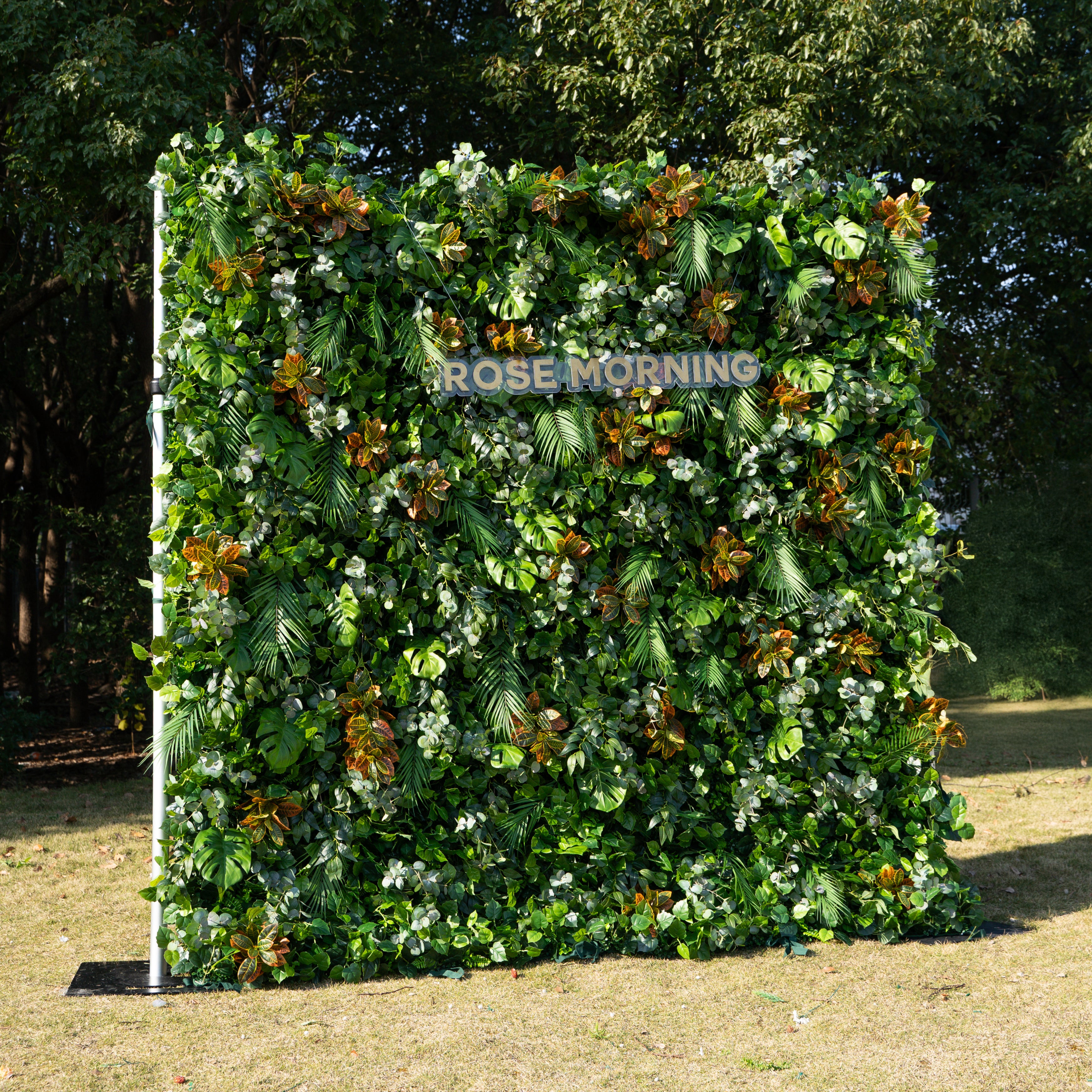 Cassandra:5D Fabric Artificial rolling up curtain flower wall