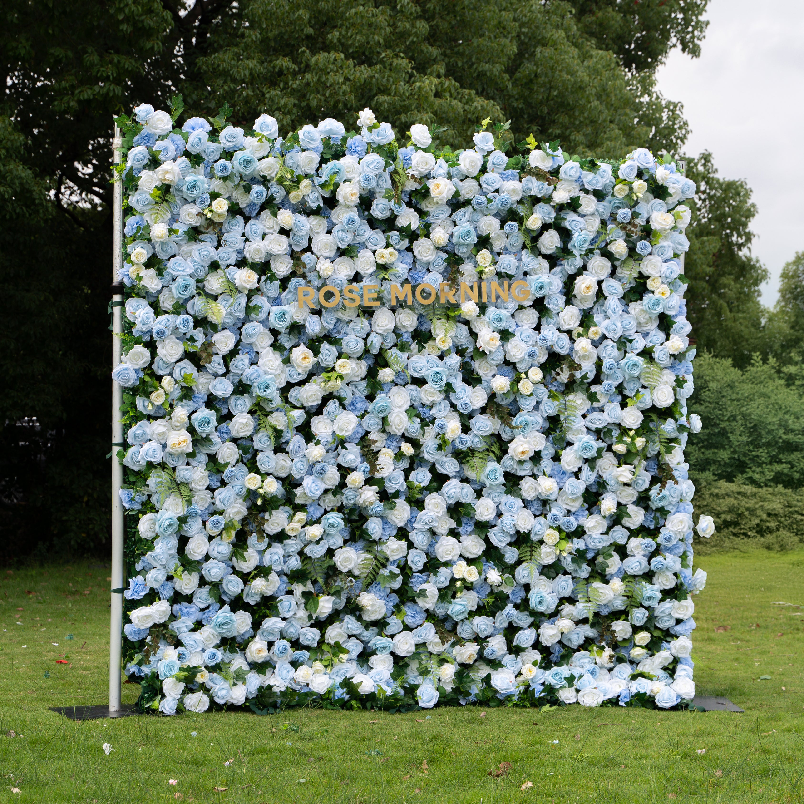Cheska:5D Fabric Artificial rolling up curtain flower wall