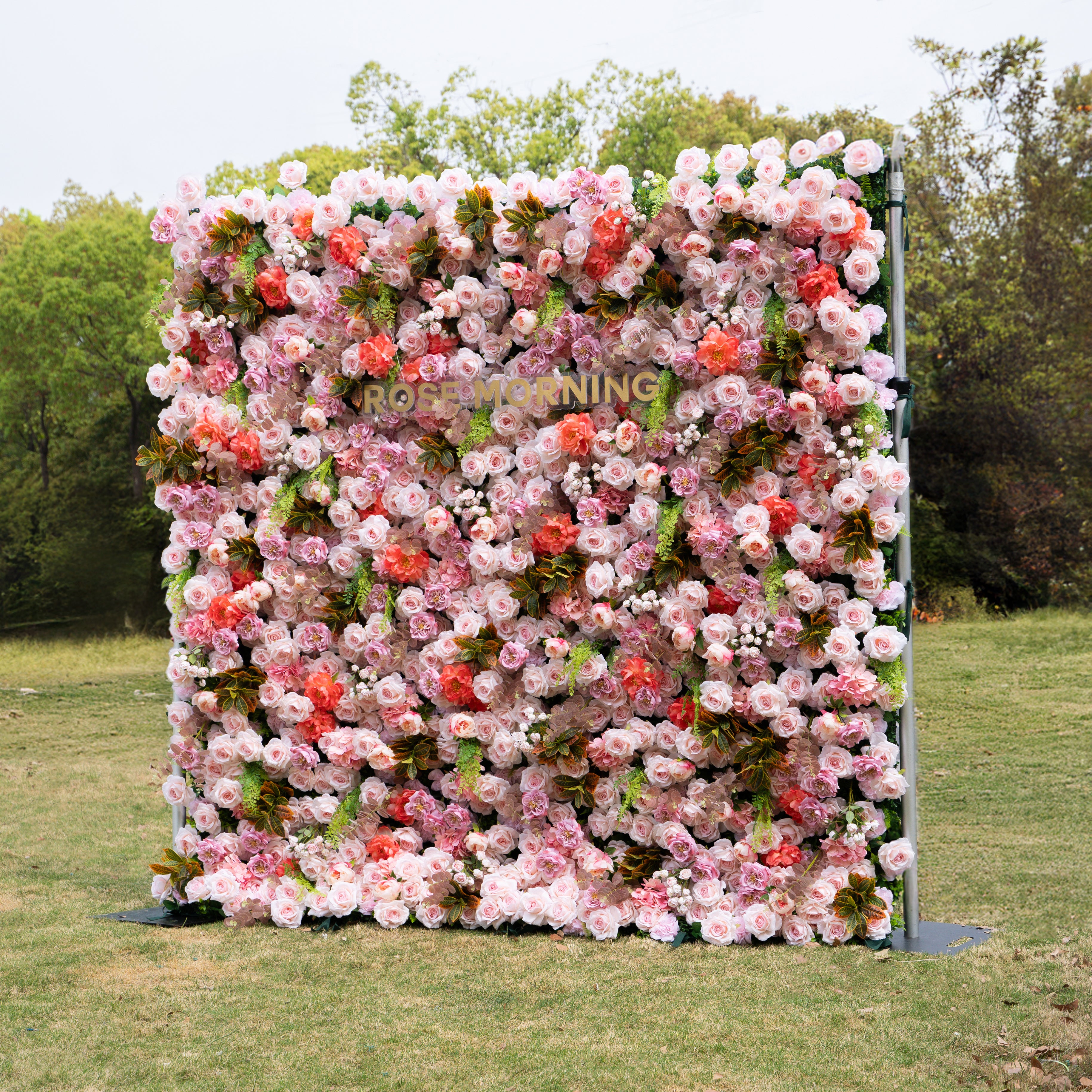 Daniela :5D Fabric Artificial rolling up curtain flower wall