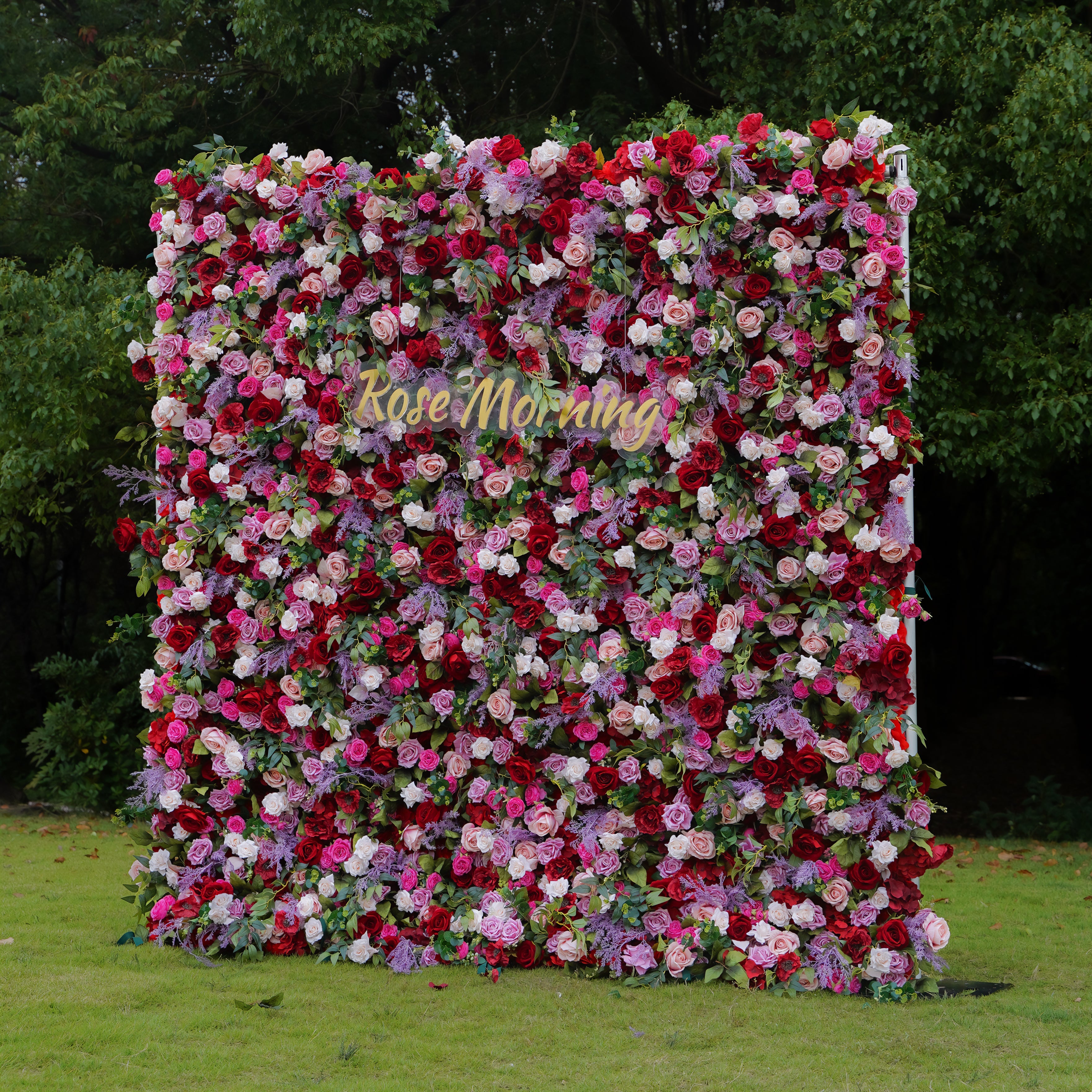 The flower walls are made of artificial flowers in various colors, layered at different levels to create a lush, elegant and natural look. The exclusive zipper design and roll-up design make it easy to install and remove.Rose Morning