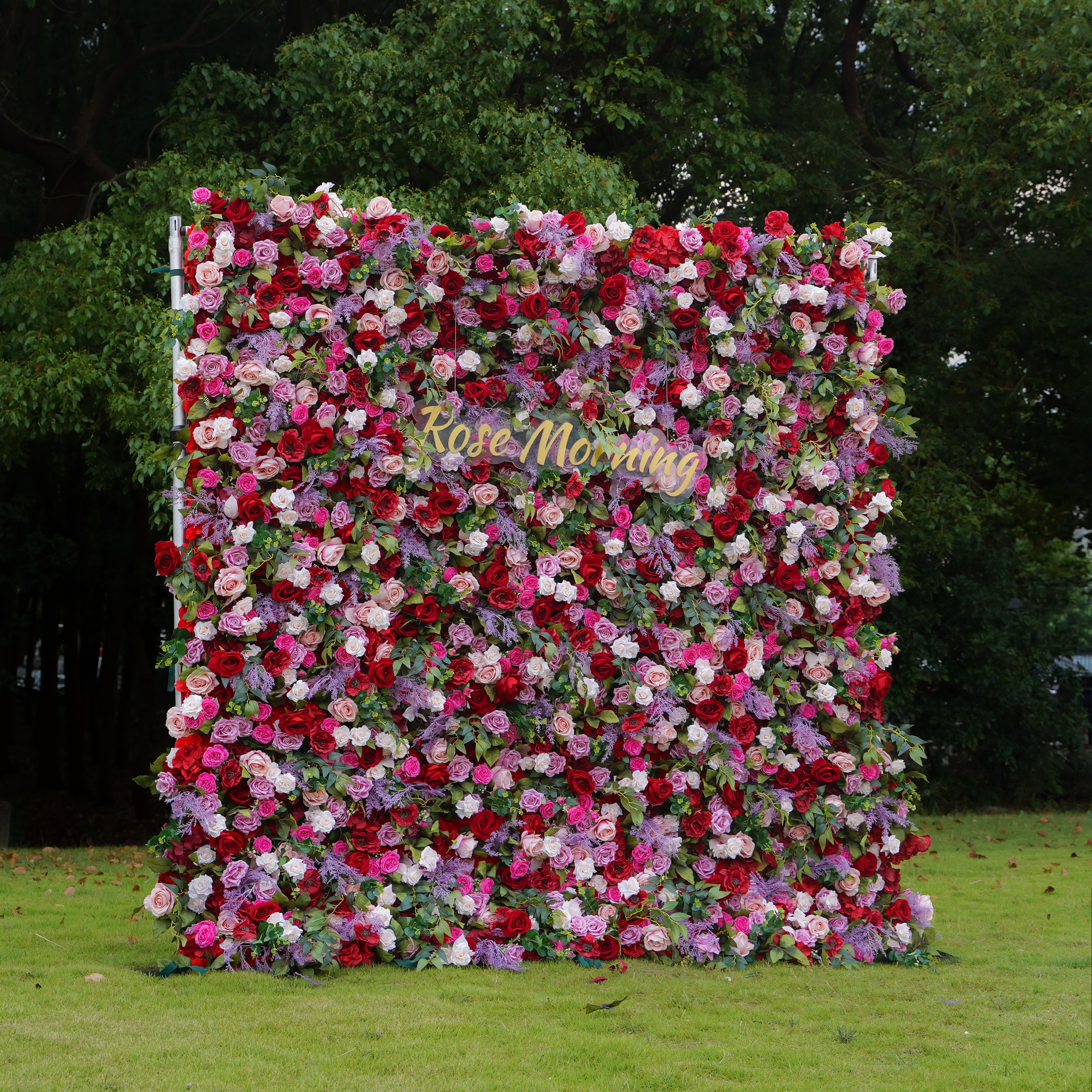 The flower walls are made of artificial flowers in various colors, layered at different levels to create a lush, elegant and natural look. The exclusive zipper design and roll-up design make it easy to install and remove.Rose Morning