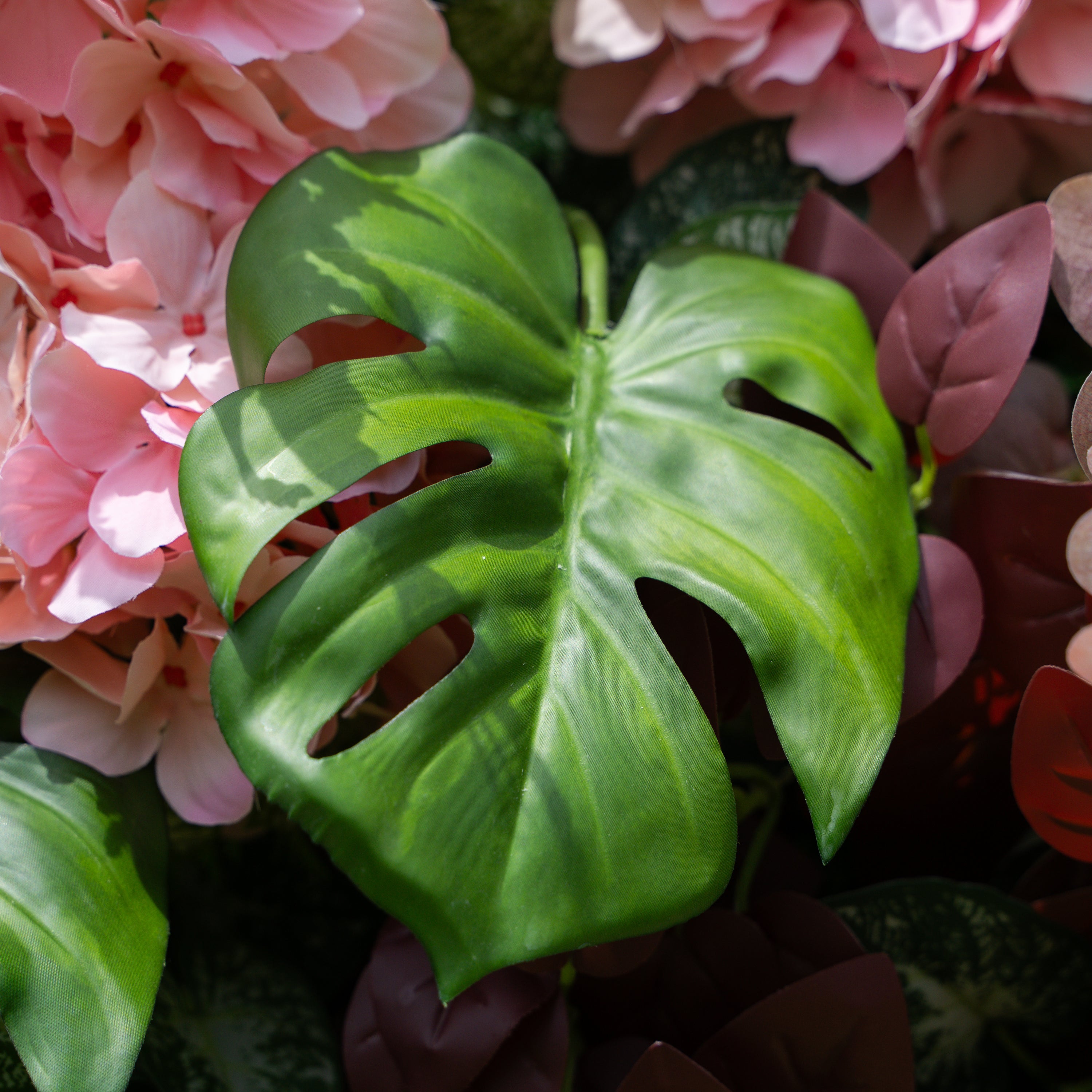 Giuliana:4D Fabric Artificial rolling up curtain flower wall