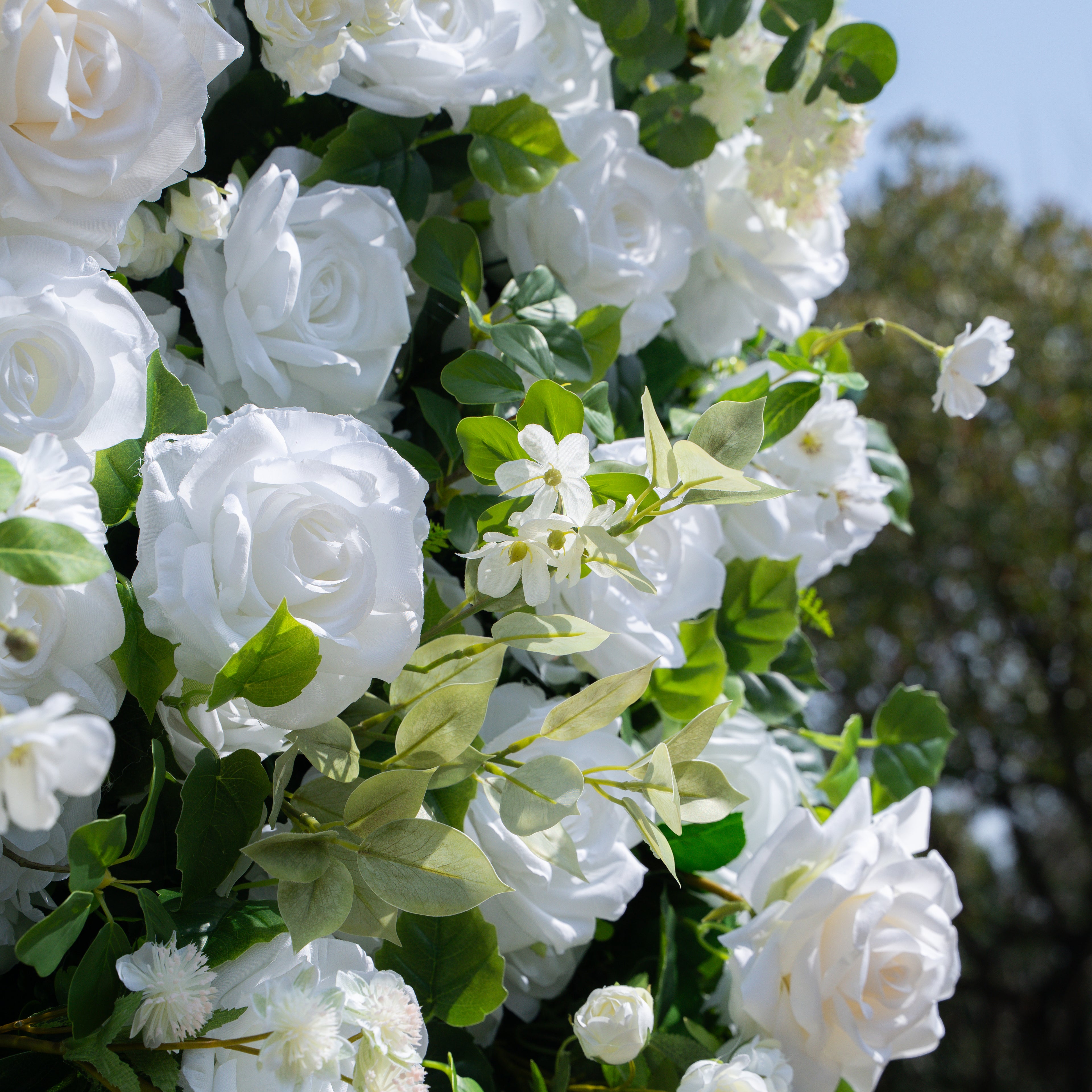 Lala:3D Fabric Artificial rolling up curtain flower wall