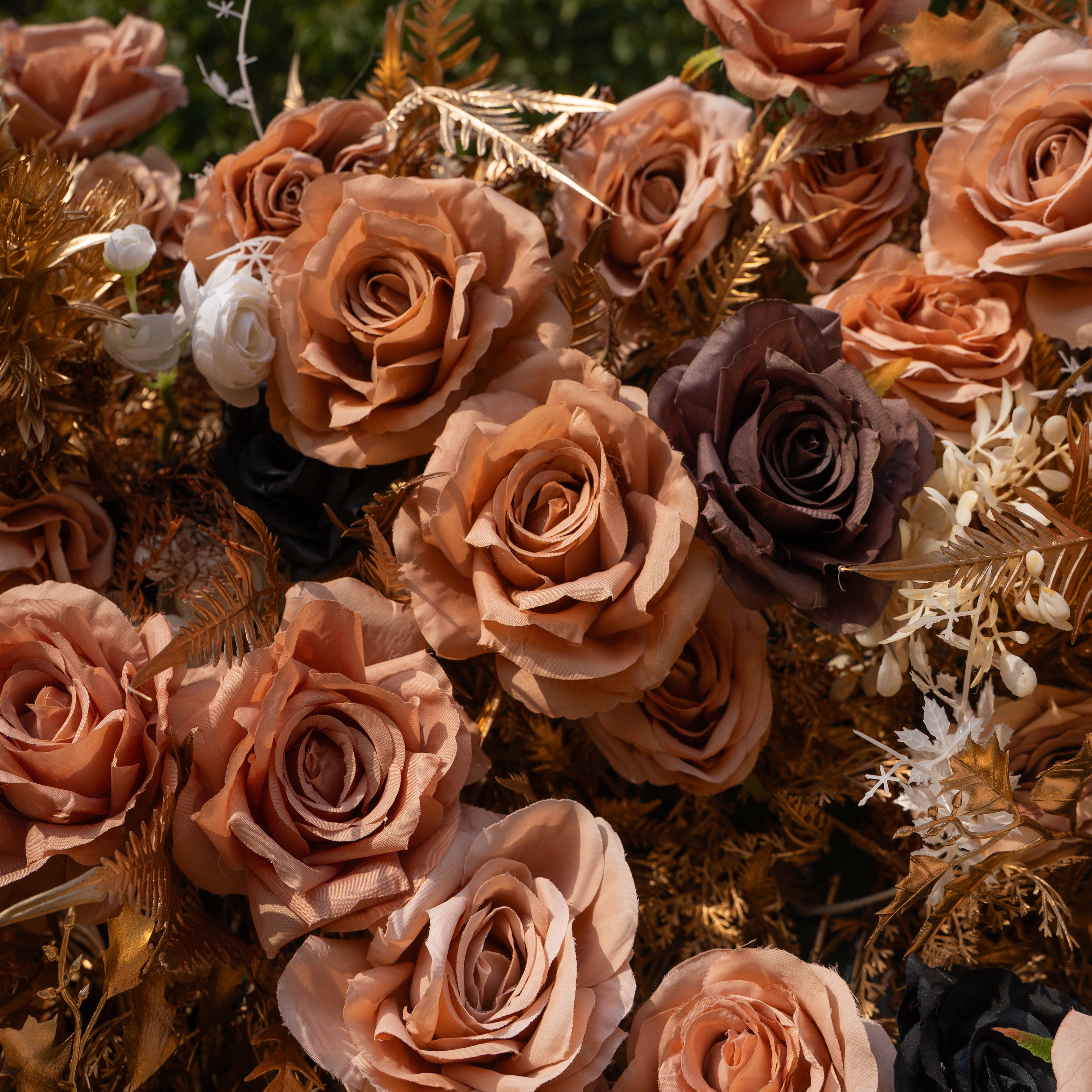 Lucien: 5D Vintage Brown Silk Rose Flower Wall Roll-Up Fabric Backdrop with Gold Accents for Autumn Weddings & Events